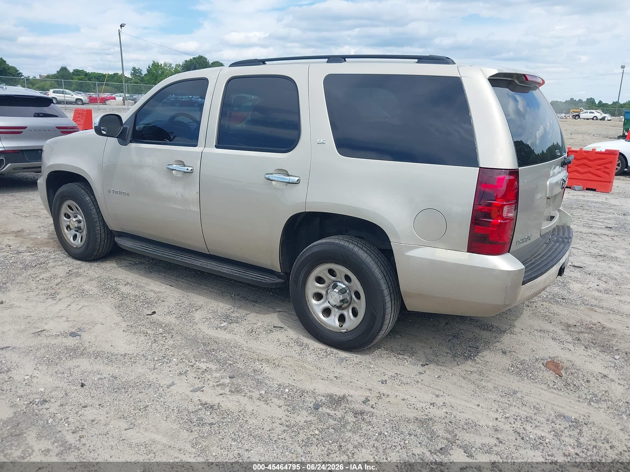 2008 Chevrolet Tahoe Ls Tan vin: 1GNFC13C18R232831