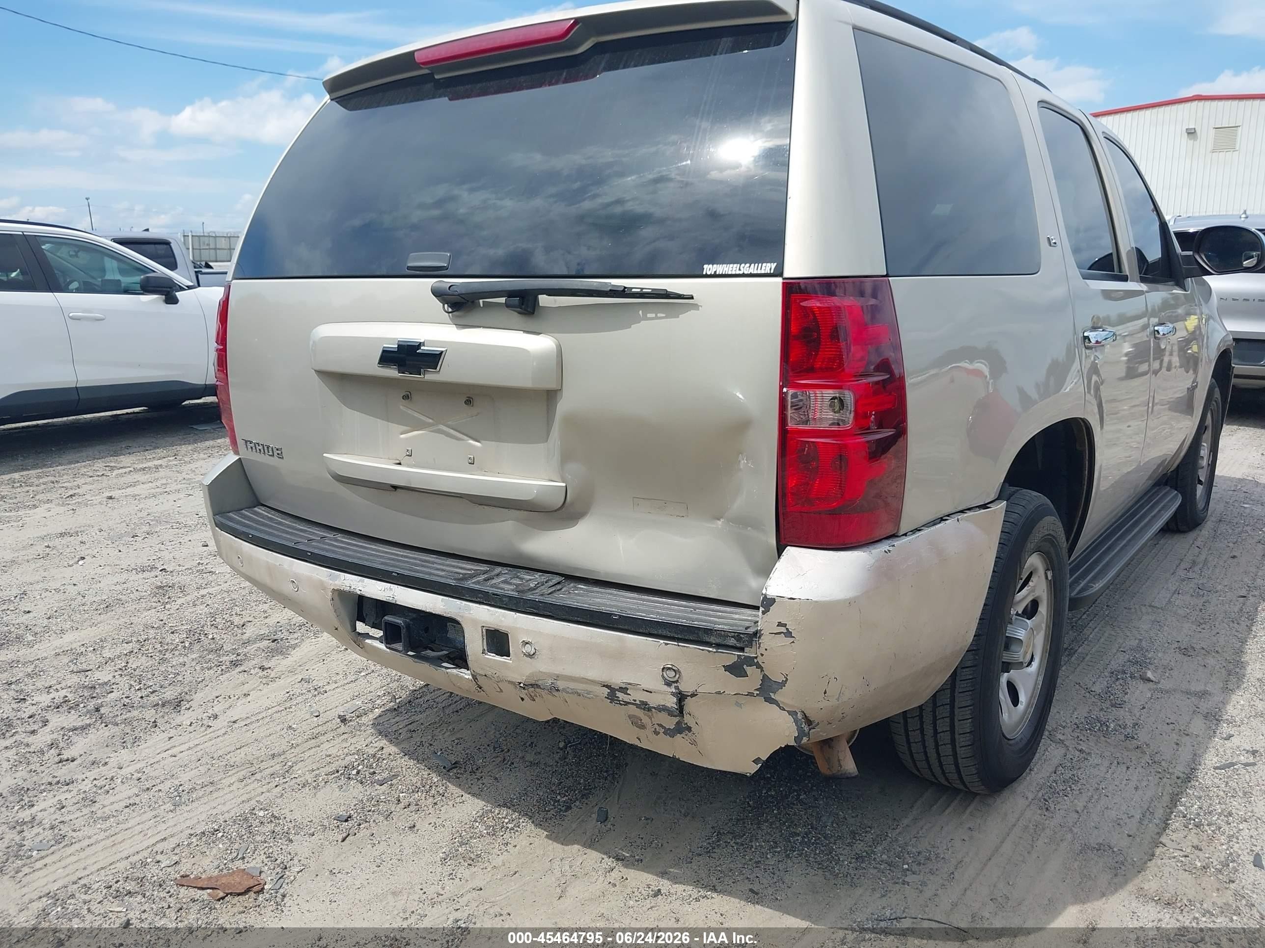 2008 Chevrolet Tahoe Ls Tan vin: 1GNFC13C18R232831