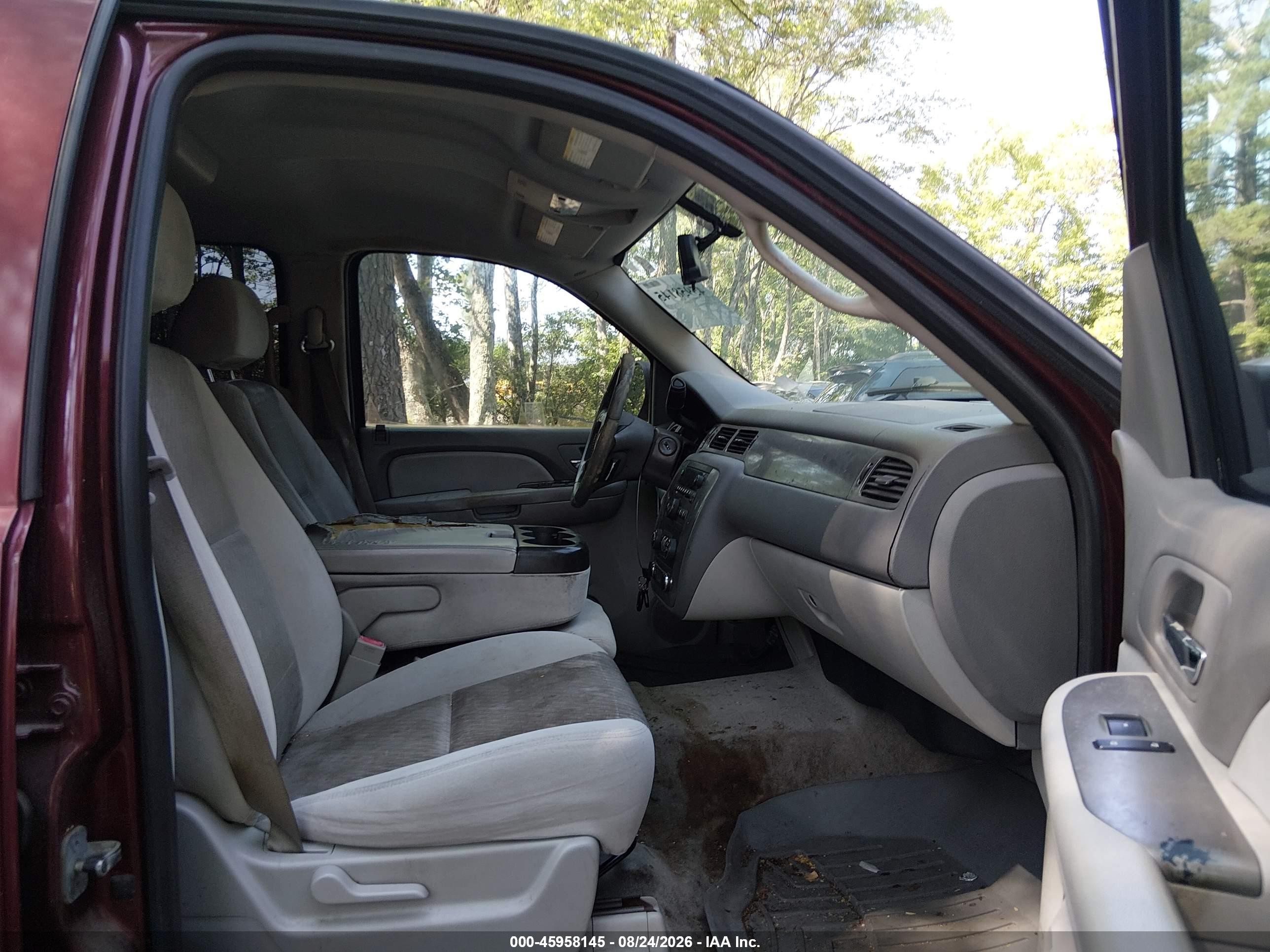 2009 Chevrolet Tahoe Ls Red vin: 1GNFC13C19R160370