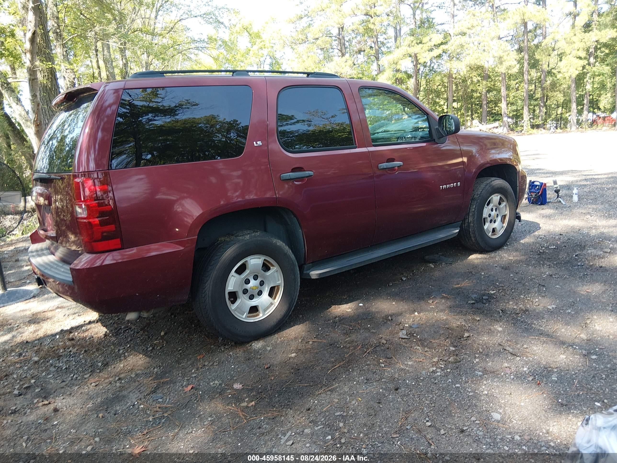 2009 Chevrolet Tahoe Ls Red vin: 1GNFC13C19R160370