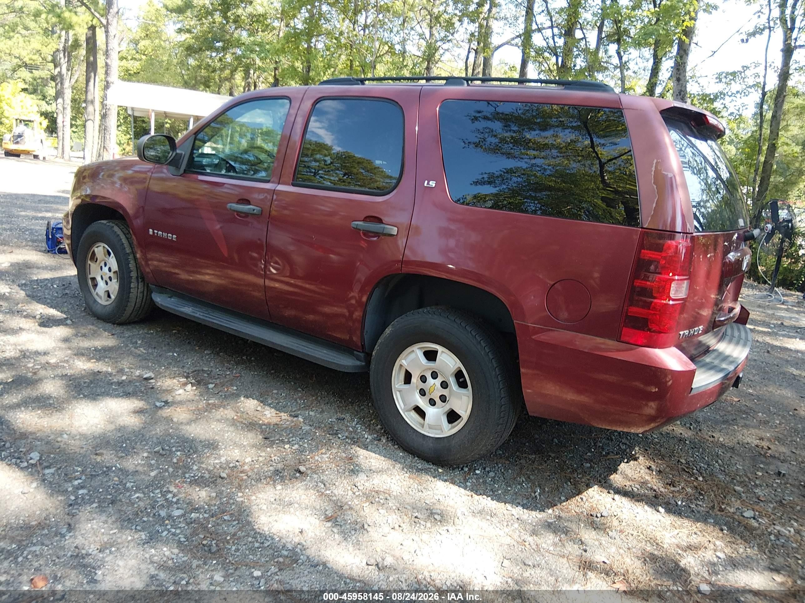 2009 Chevrolet Tahoe Ls Red vin: 1GNFC13C19R160370
