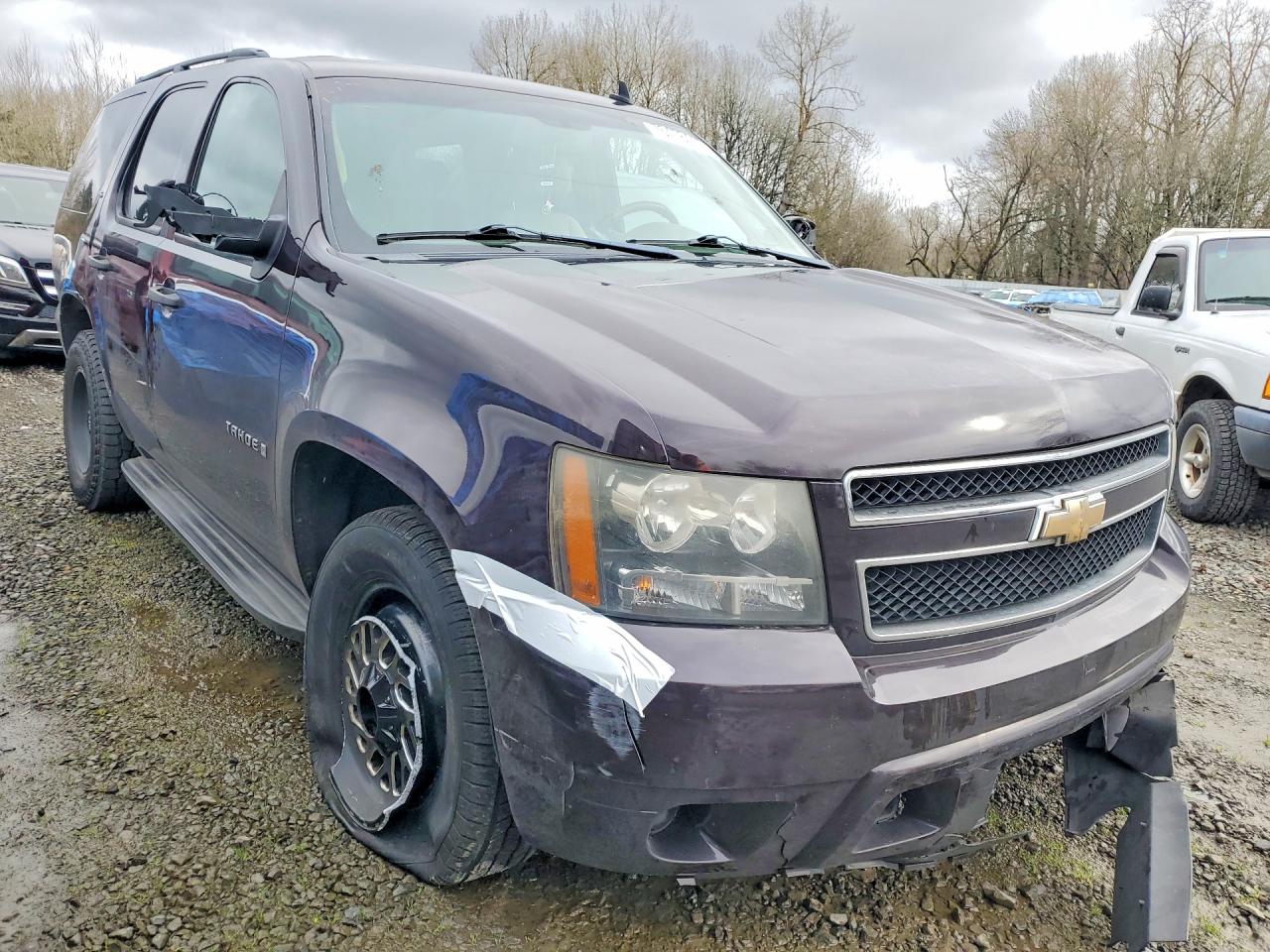 2009 Chevrolet Tahoe C1500 Ls Burgundy vin: 1GNFC13C19R225962