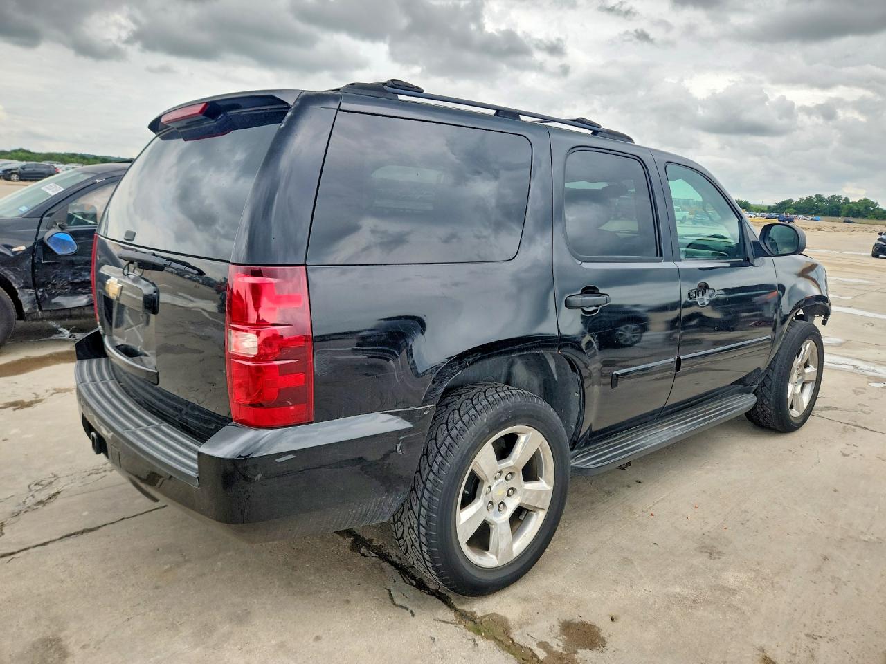 2007 Chevrolet Tahoe C1500 Black vin: 1GNFC13C27R273600