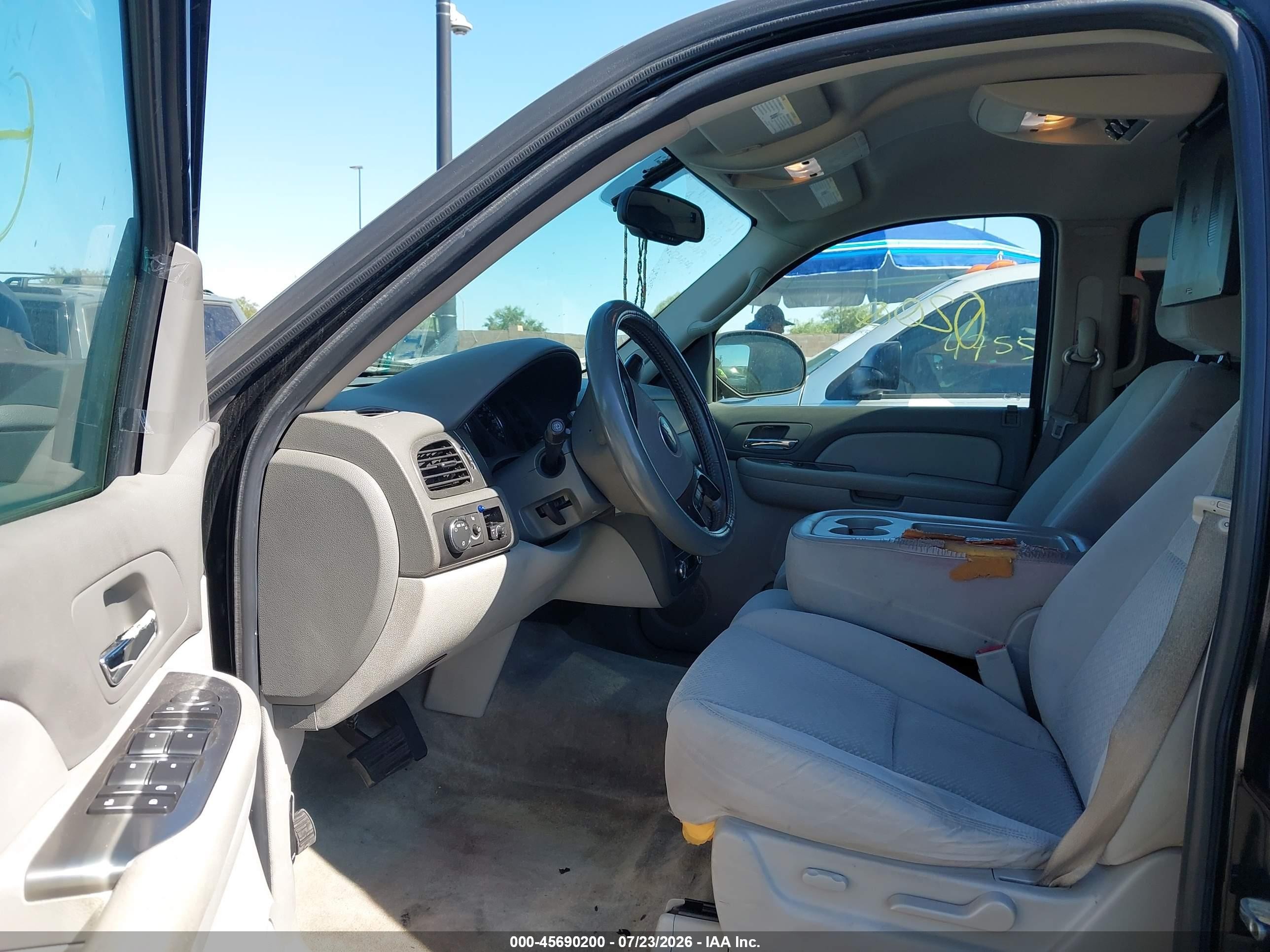 2007 Chevrolet Tahoe Ls Black vin: 1GNFC13C27R313562