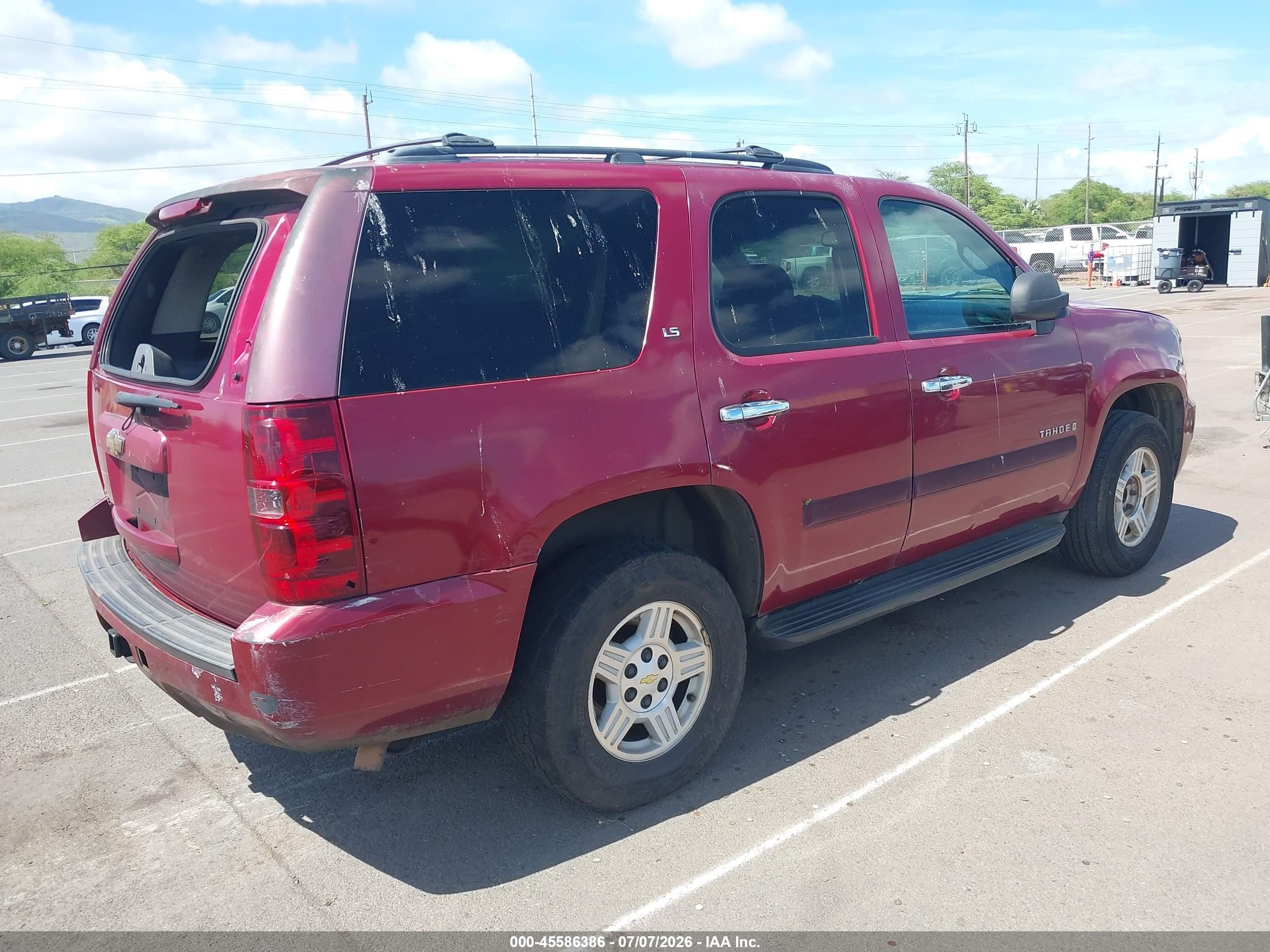 2007 Chevrolet Tahoe Ls Red vin: 1GNFC13C27R412169