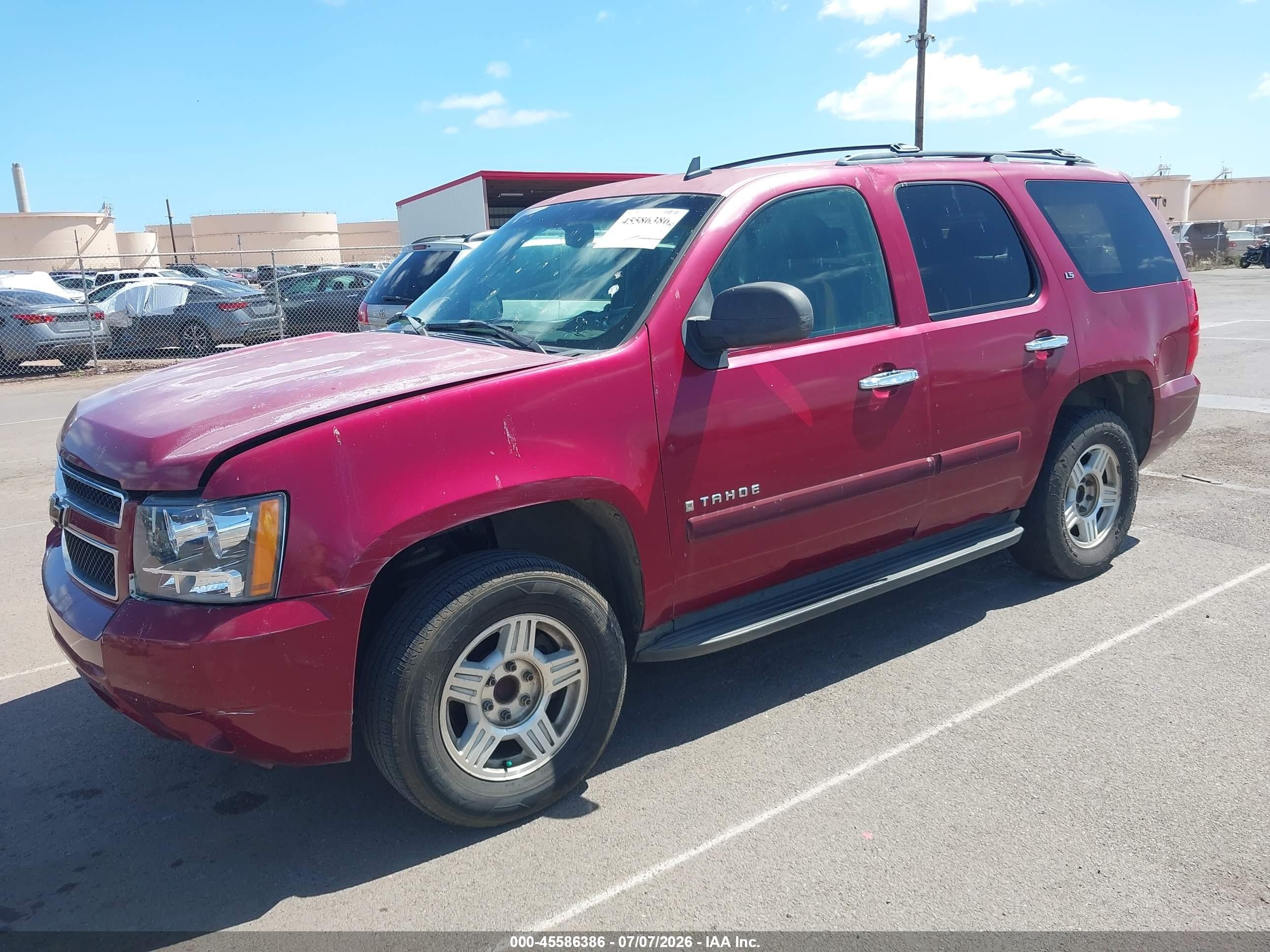 2007 Chevrolet Tahoe Ls Red vin: 1GNFC13C27R412169