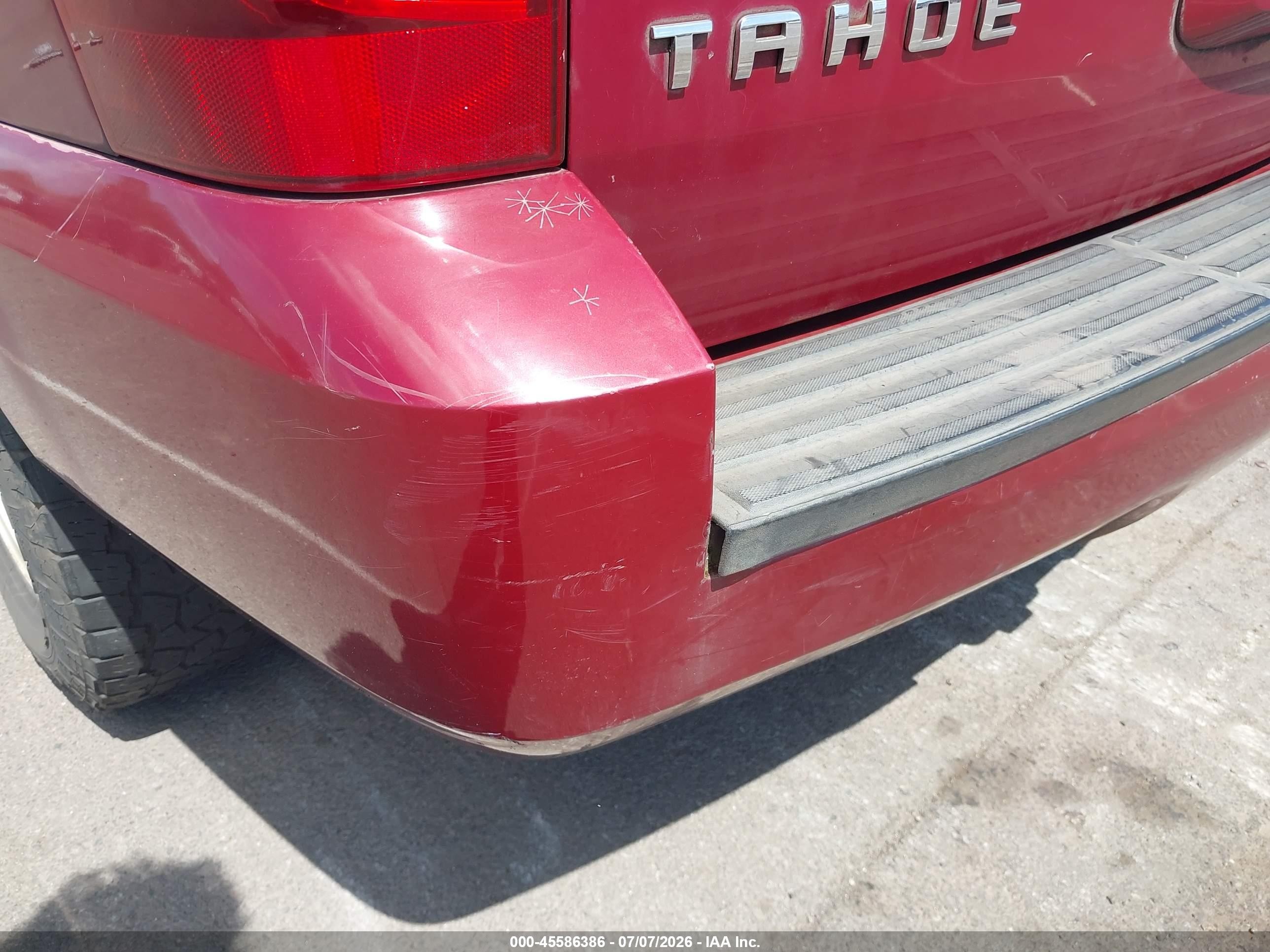2007 Chevrolet Tahoe Ls Red vin: 1GNFC13C27R412169