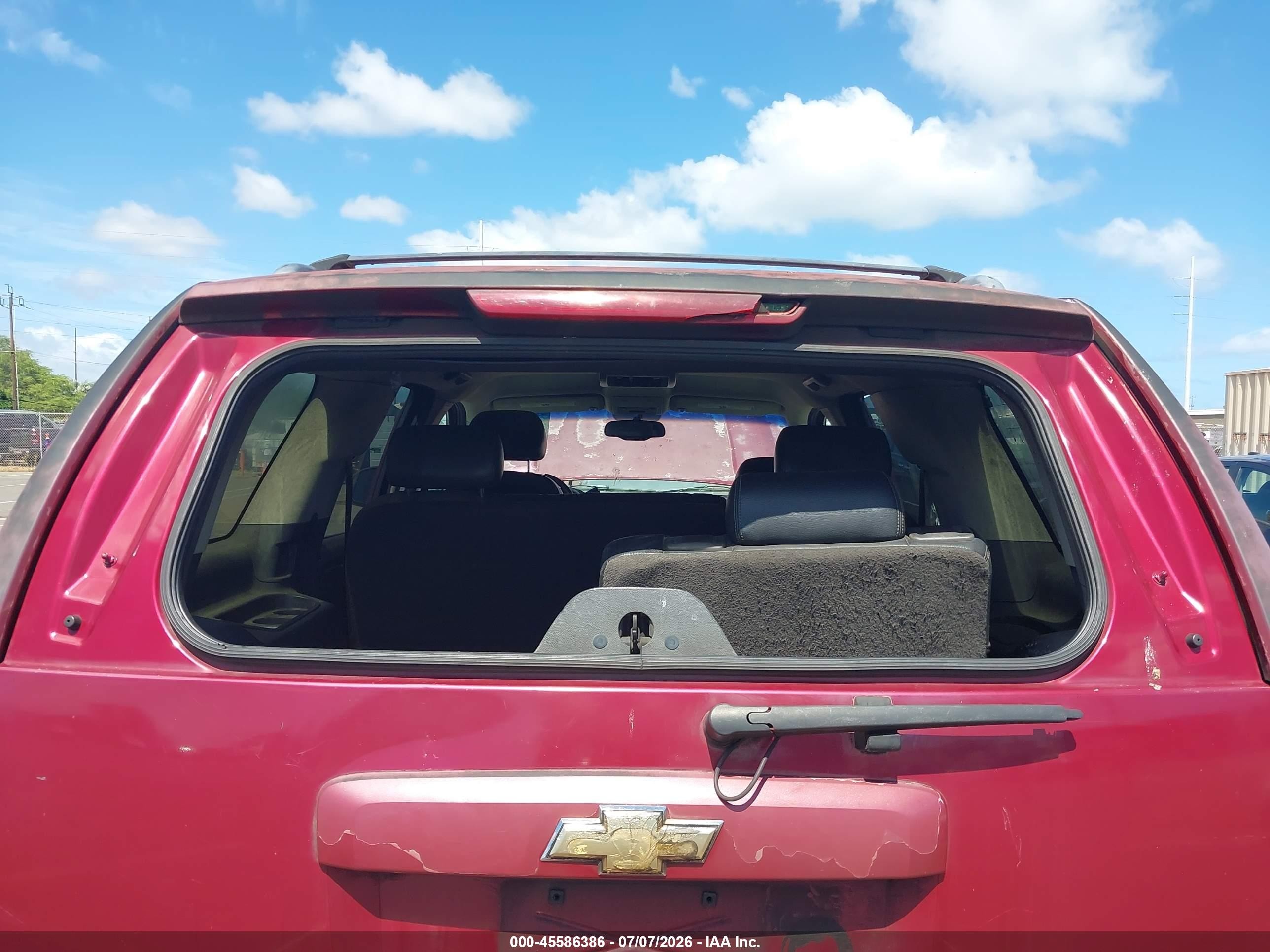 2007 Chevrolet Tahoe Ls Red vin: 1GNFC13C27R412169