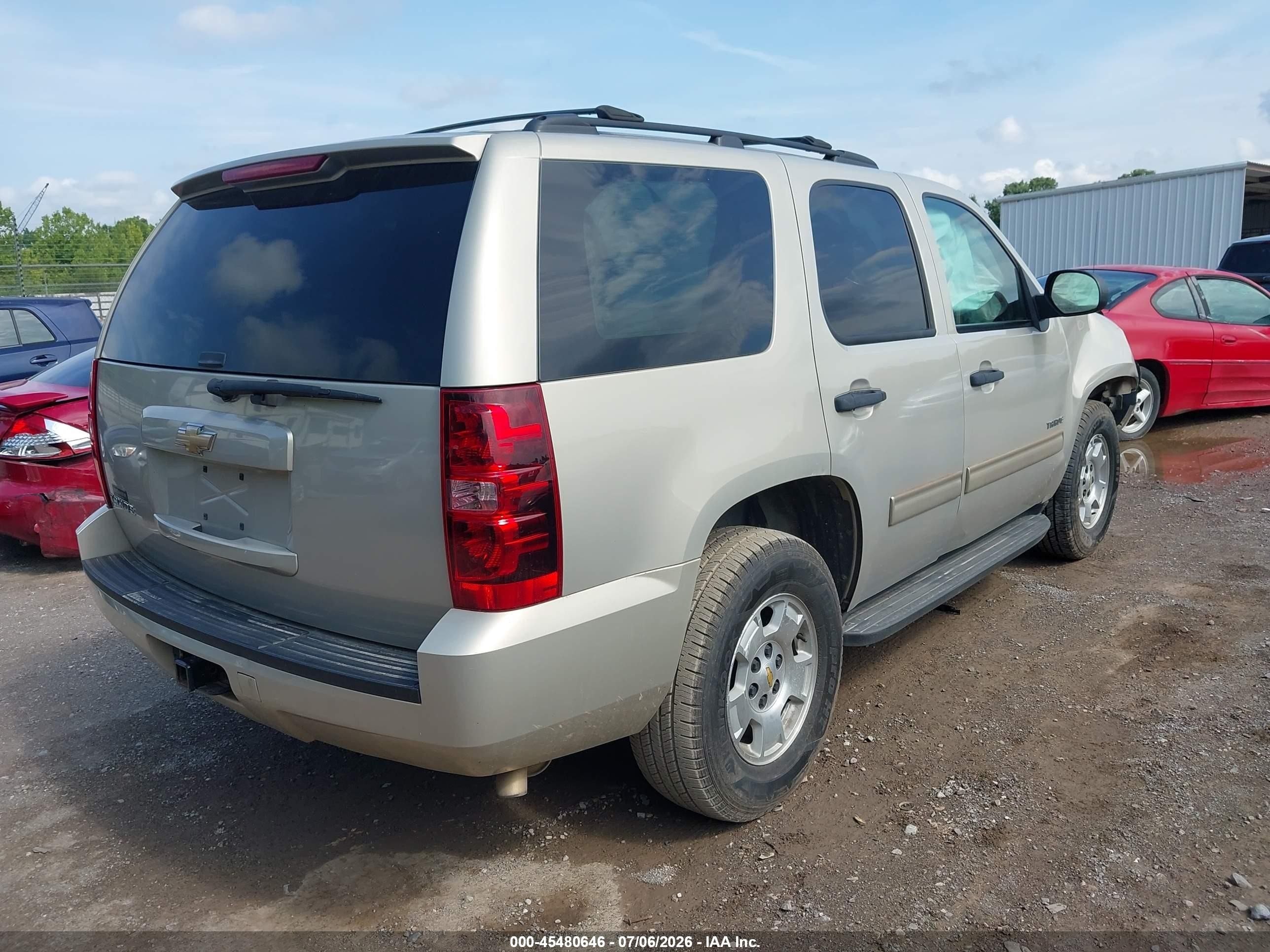 2009 Chevrolet Tahoe Ls Silver vin: 1GNFC13C29R297740