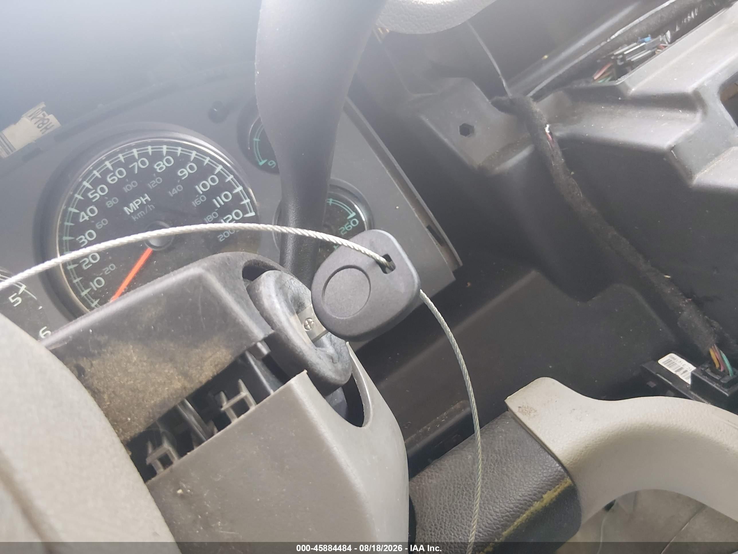 2008 Chevrolet Tahoe Ls Темно-бордовый vin: 1GNFC13C38R194017