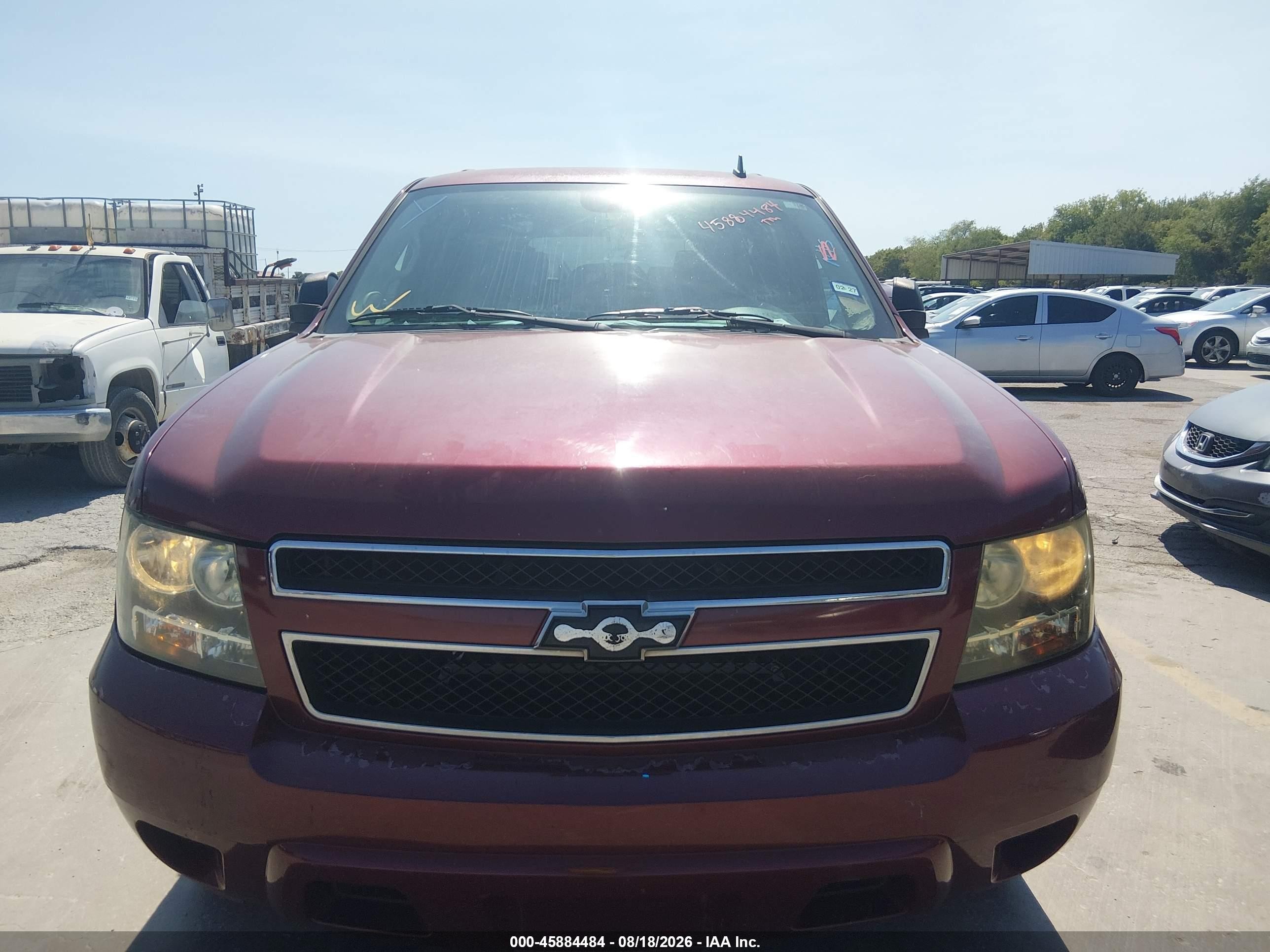 2008 Chevrolet Tahoe Ls Темно-бордовый vin: 1GNFC13C38R194017