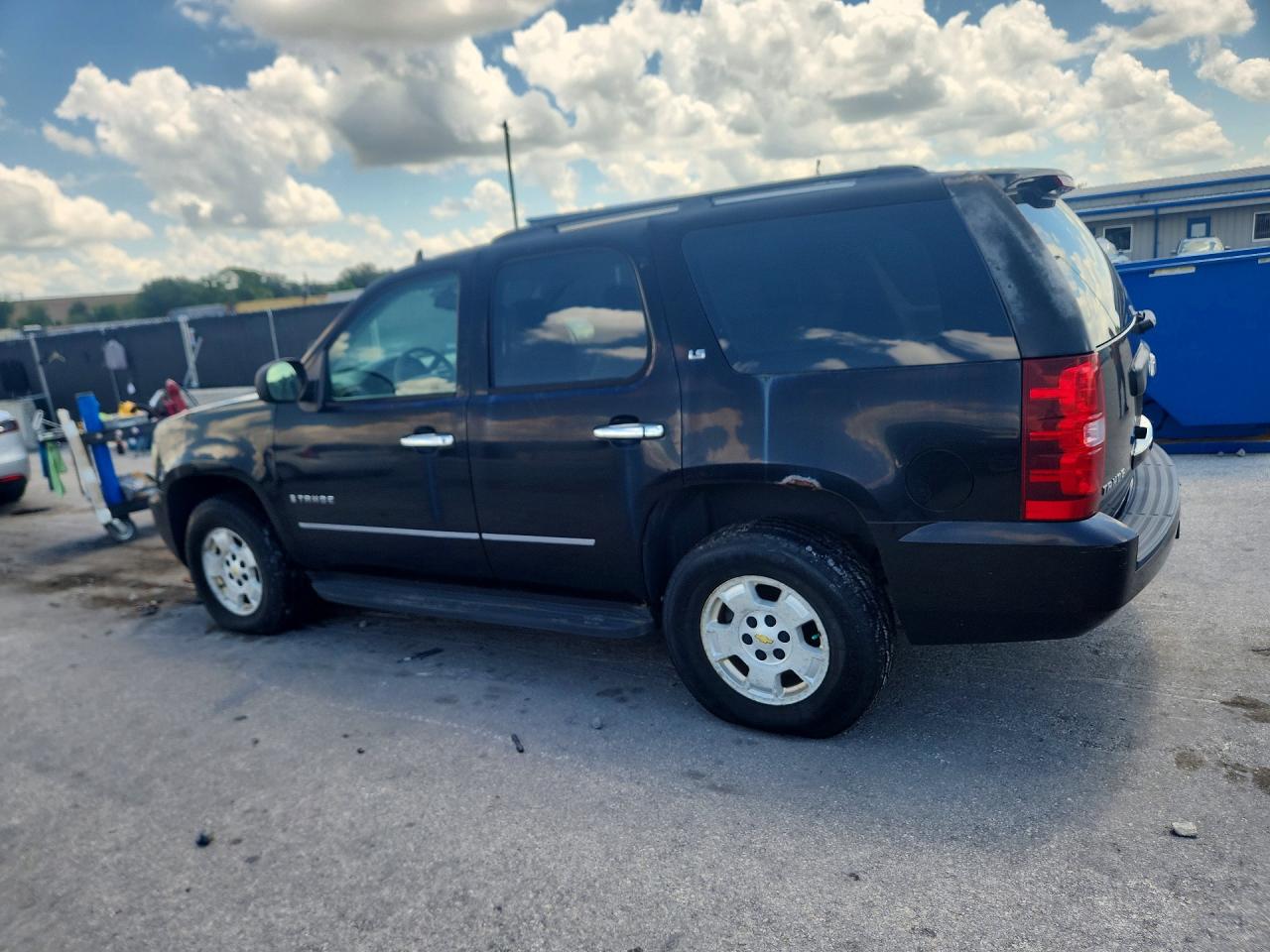 2009 Chevrolet Tahoe C1500 Ls Black vin: 1GNFC13C39R185495