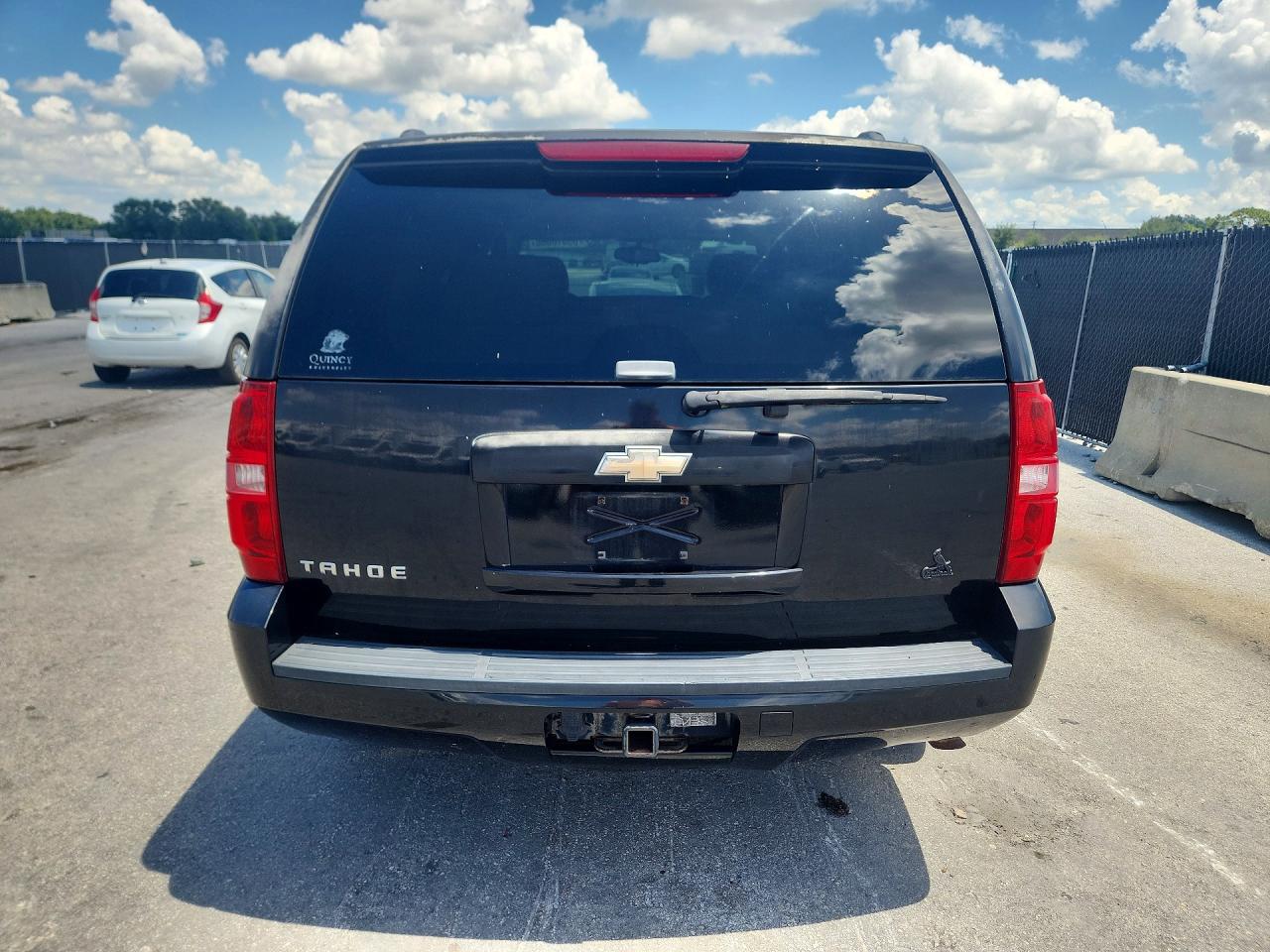 2009 Chevrolet Tahoe C1500 Ls Black vin: 1GNFC13C39R185495