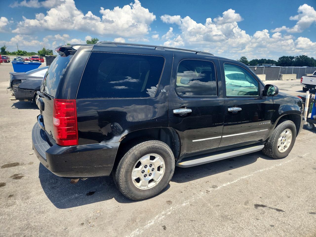 2009 Chevrolet Tahoe C1500 Ls Black vin: 1GNFC13C39R185495