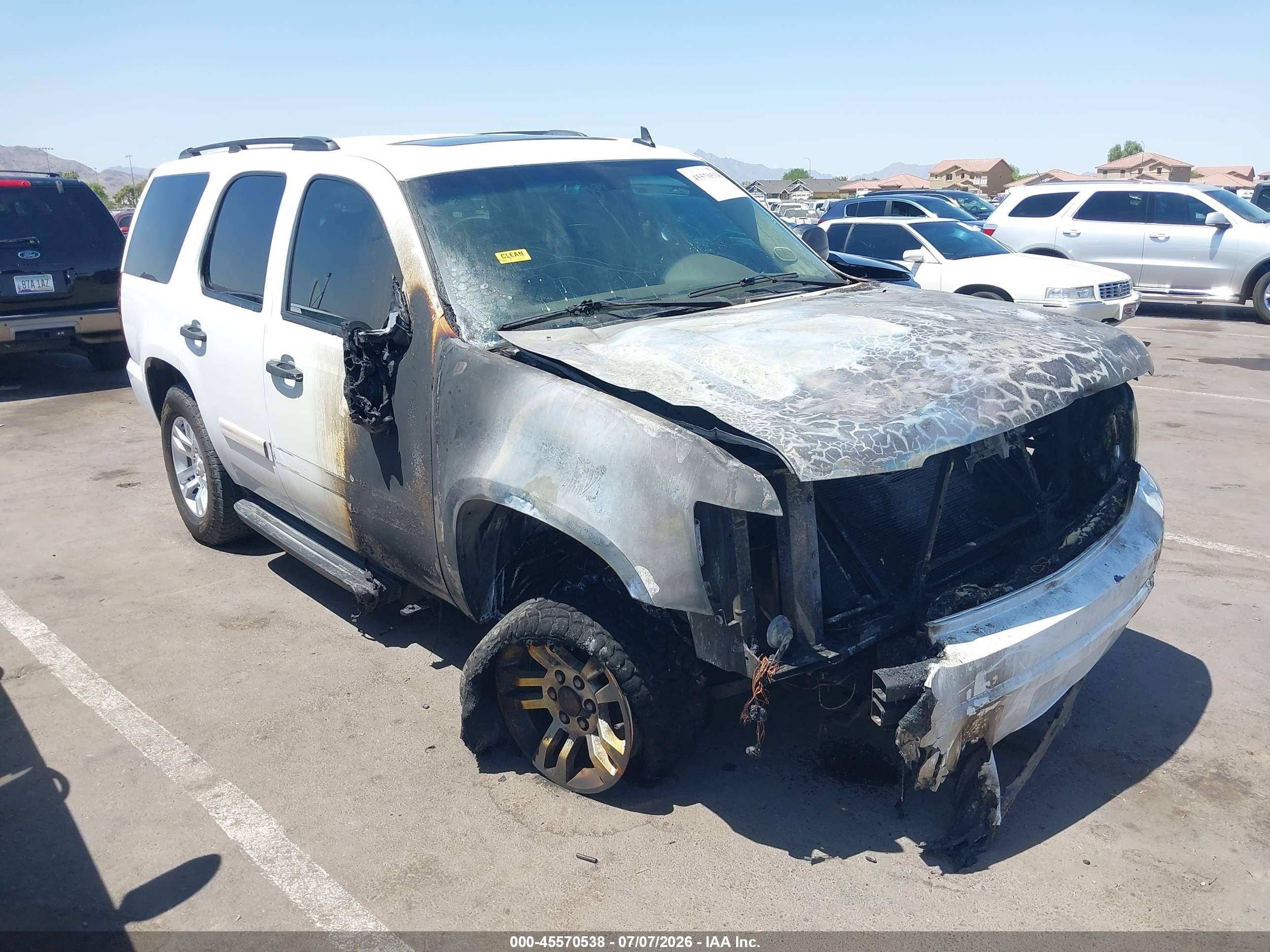 2009 Chevrolet Tahoe Ls White vin: 1GNFC13C49R175767