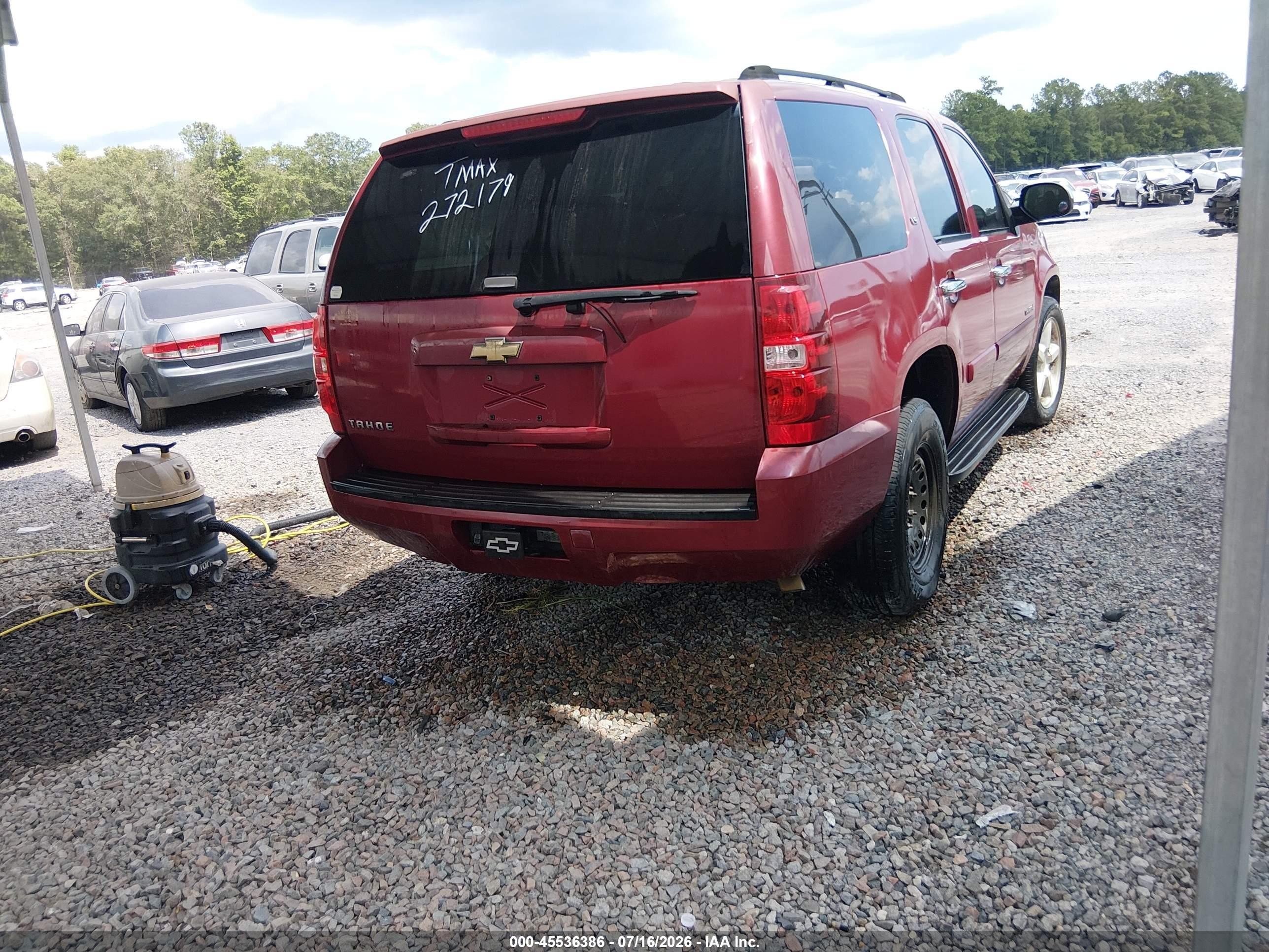2007 Chevrolet Tahoe Ls Red vin: 1GNFC13C57R272179