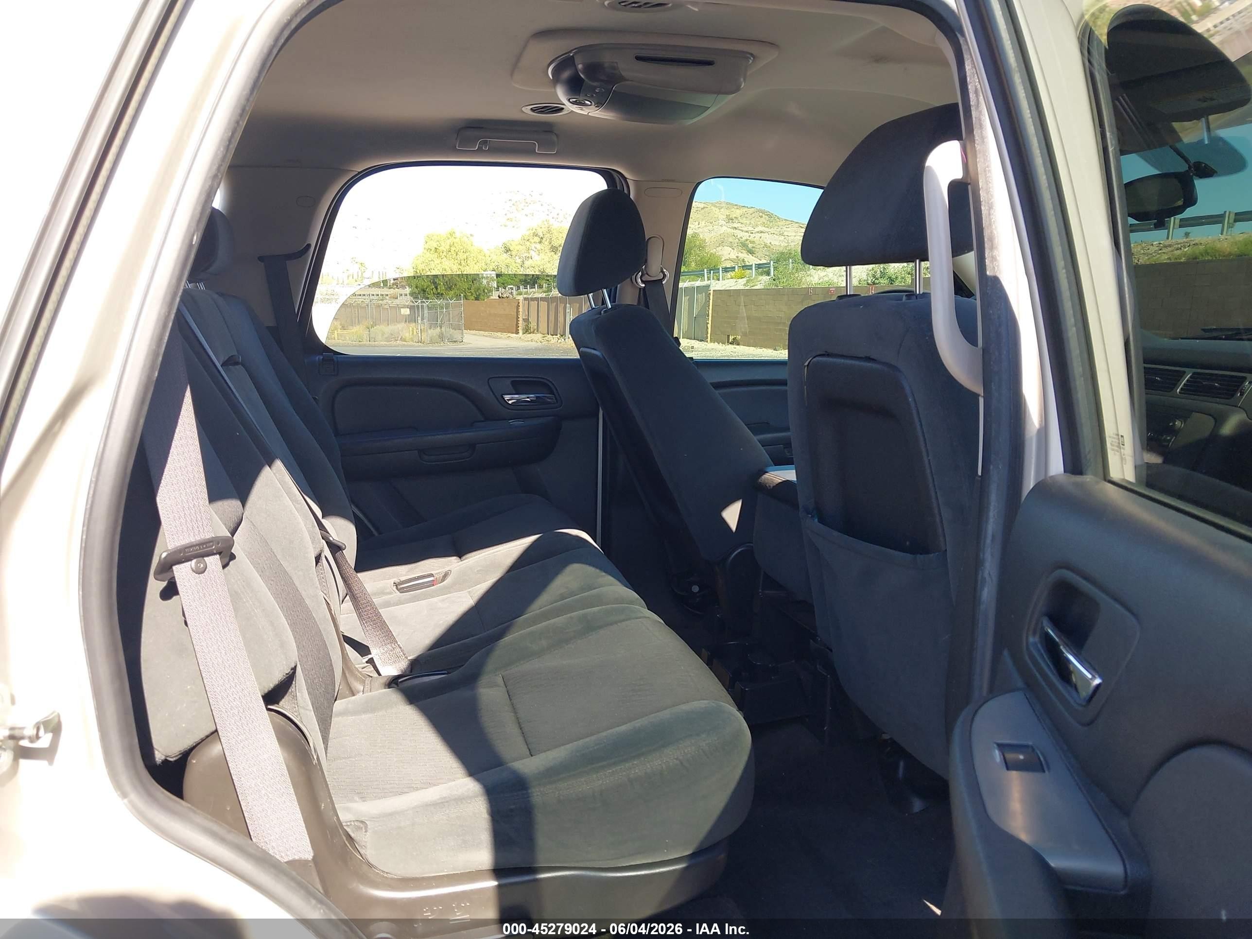 2009 Chevrolet Tahoe Ls Tan vin: 1GNFC13C59R191220