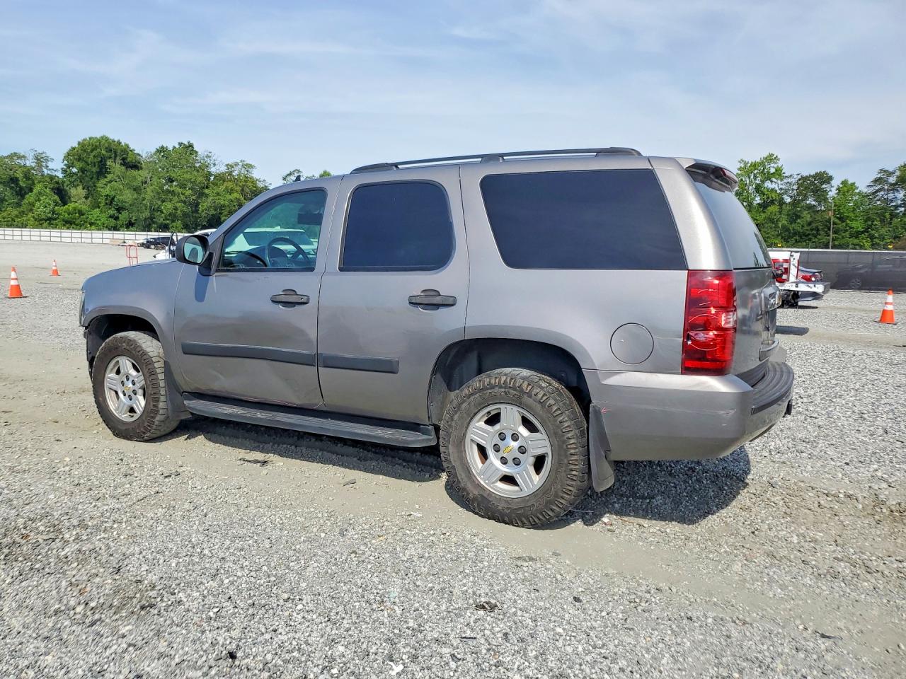 2007 Chevrolet Tahoe C1500 Gray vin: 1GNFC13C77J390880