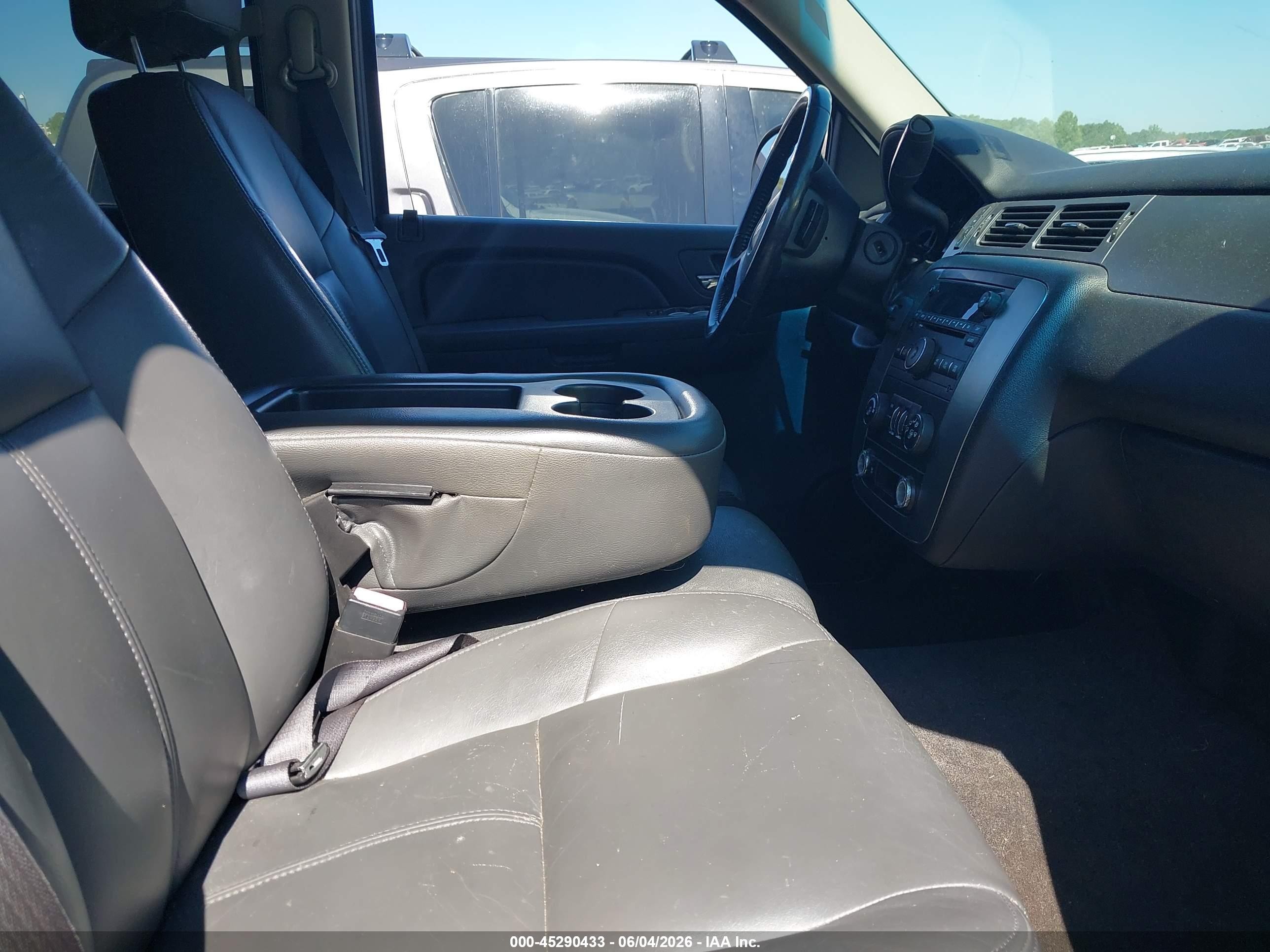 2007 Chevrolet Tahoe Ls Желто-коричневый vin: 1GNFC13C77R267534