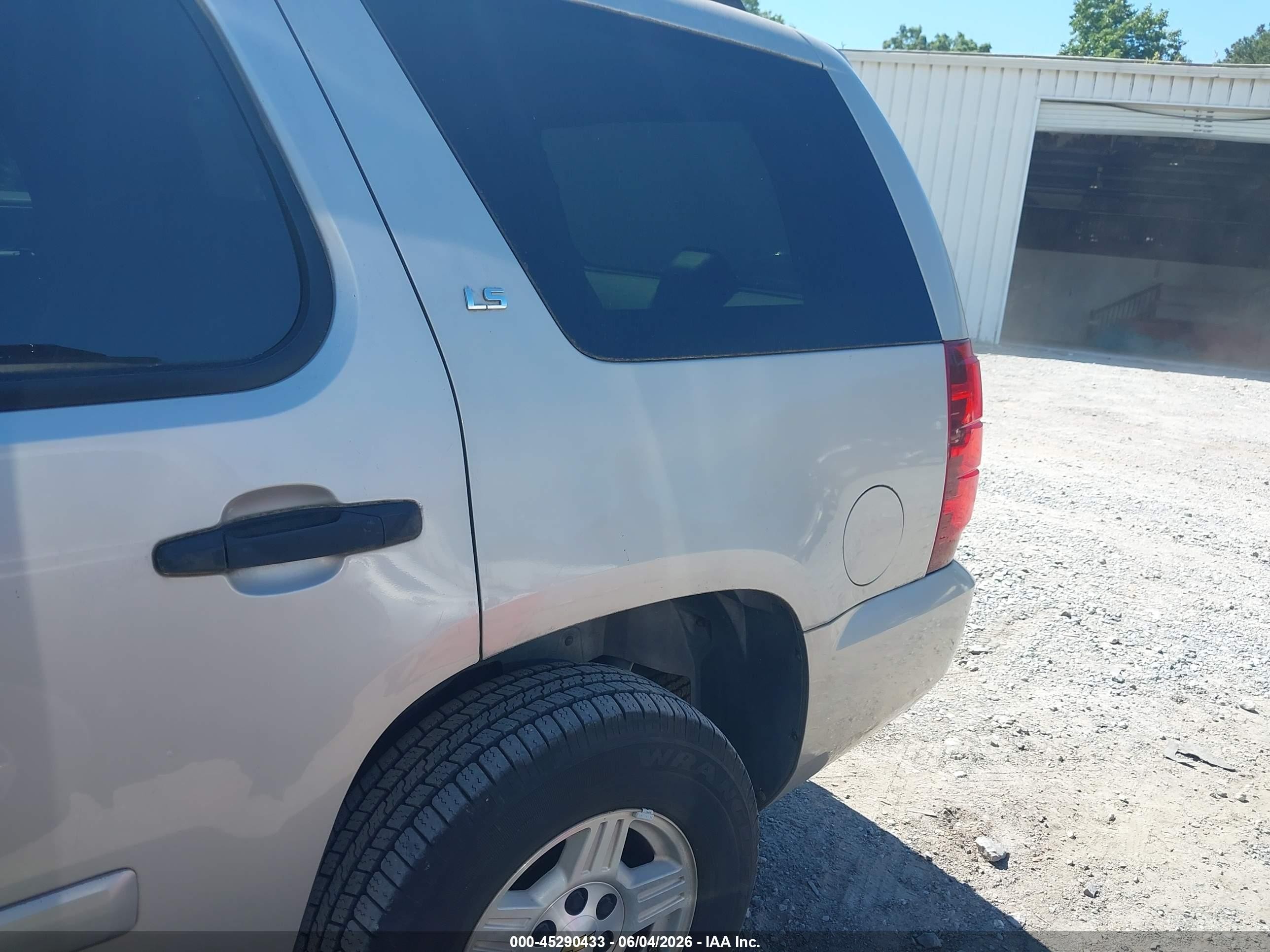 2007 Chevrolet Tahoe Ls Желто-коричневый vin: 1GNFC13C77R267534