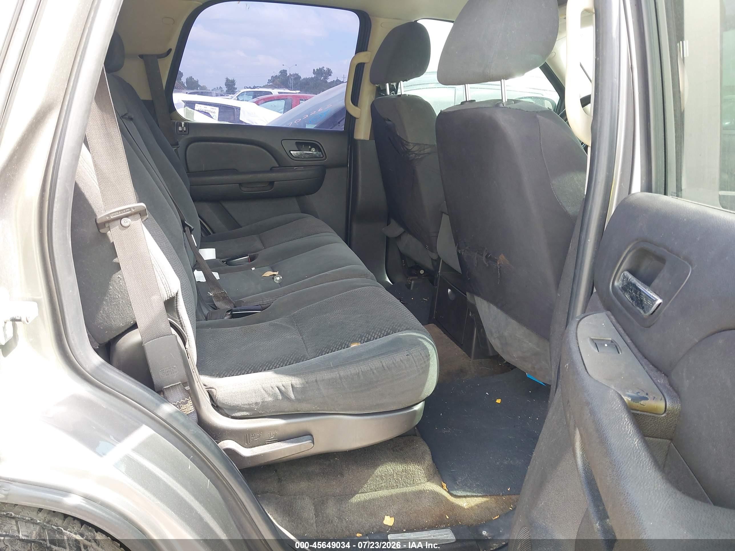 2008 Chevrolet Tahoe Ls Gray vin: 1GNFC13C78J113213