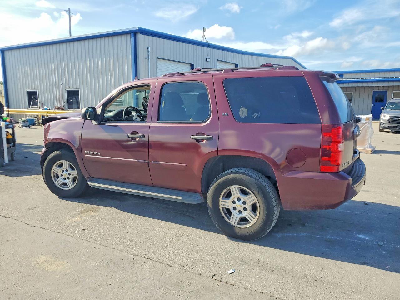 2008 Chevrolet Tahoe C1500 Burgundy vin: 1GNFC13C78R124729