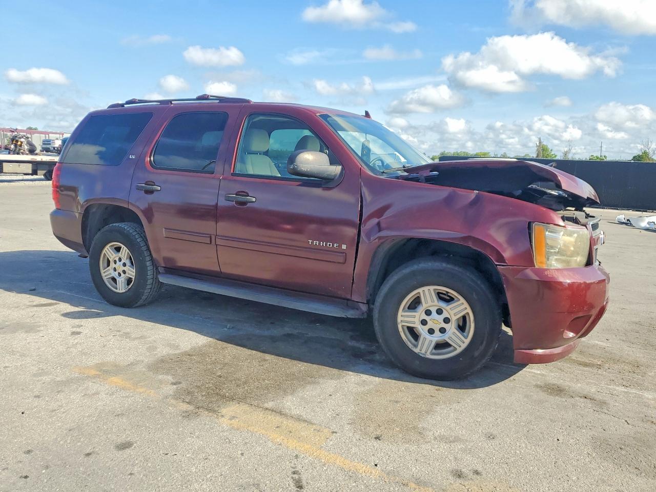 2008 Chevrolet Tahoe C1500 Burgundy vin: 1GNFC13C78R124729