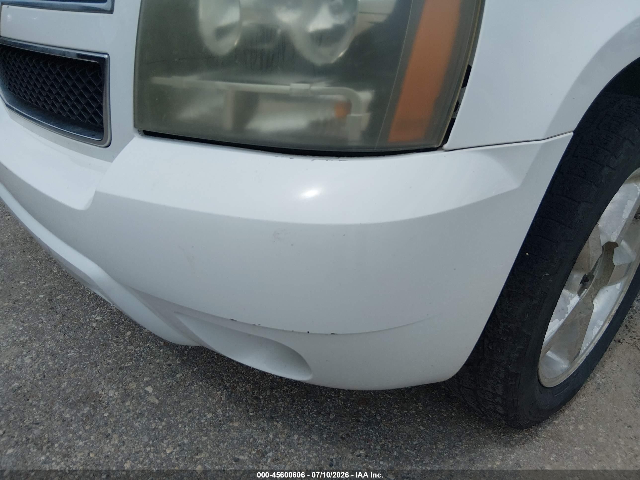 2008 Chevrolet Tahoe Ls White vin: 1GNFC13C78R261735