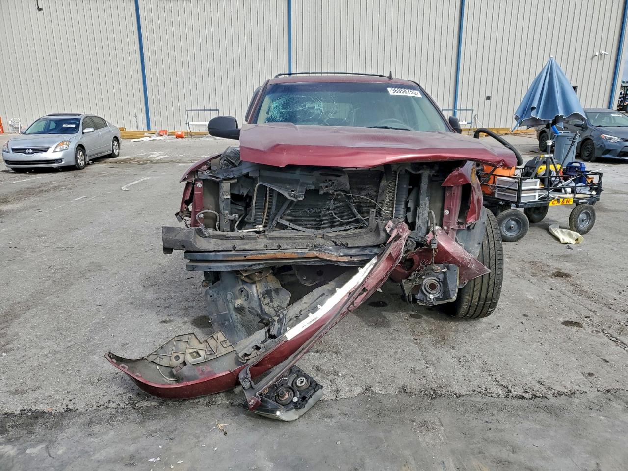 2008 Chevrolet Tahoe C1500 Red vin: 1GNFC13C88R278558