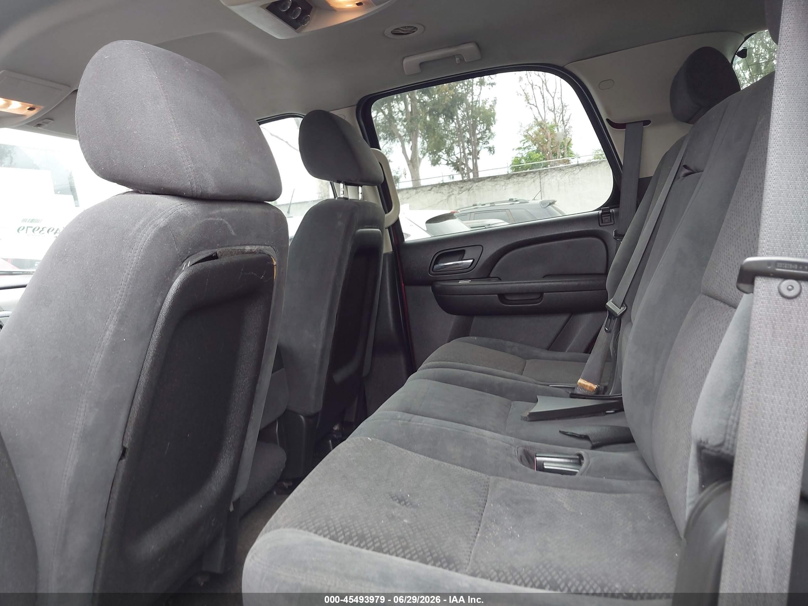 2007 Chevrolet Tahoe Ls Red vin: 1GNFC13C97R377727