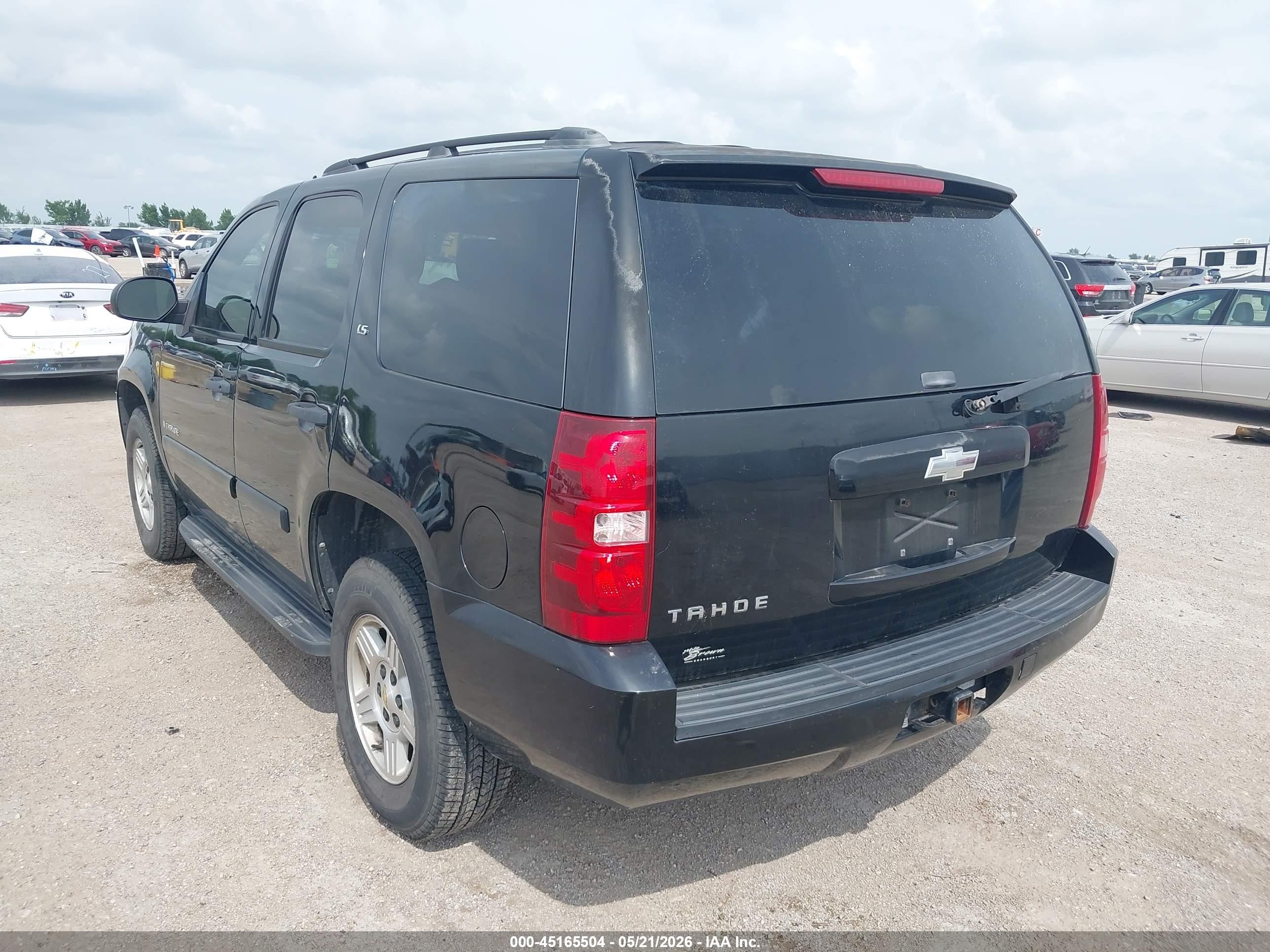 2007 Chevrolet Tahoe Ls Черный vin: 1GNFC13CX7R353954