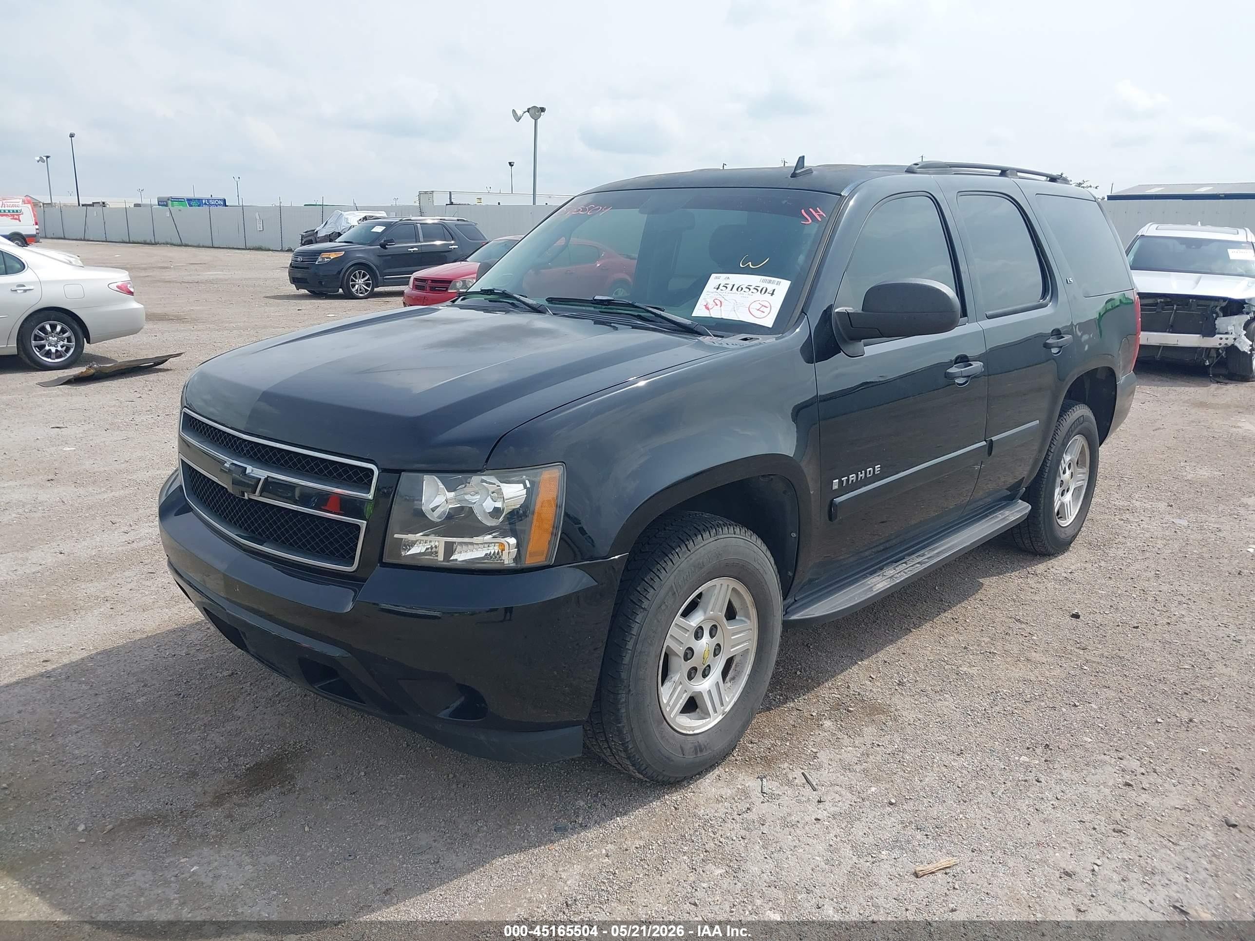2007 Chevrolet Tahoe Ls Черный vin: 1GNFC13CX7R353954