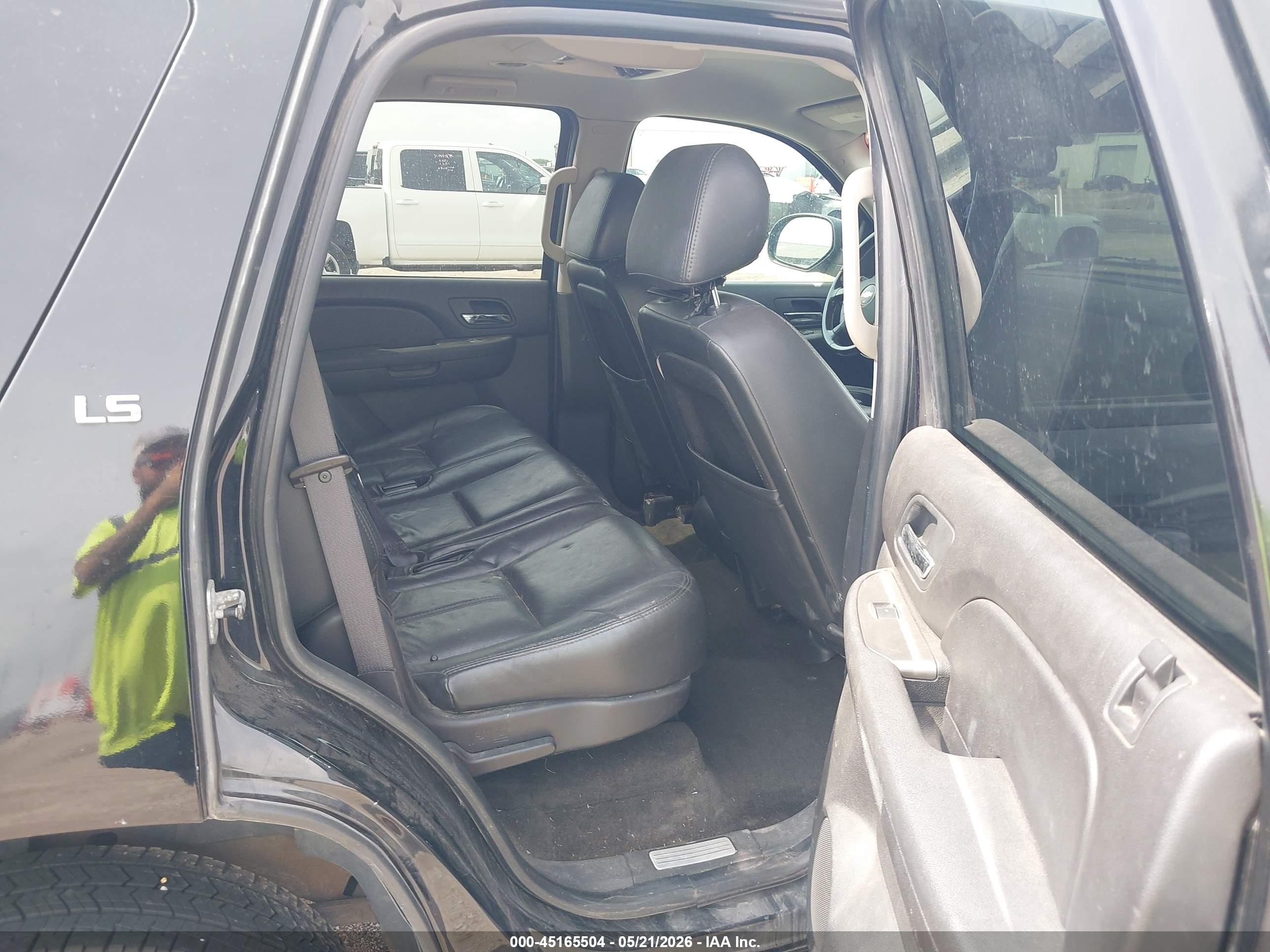 2007 Chevrolet Tahoe Ls Черный vin: 1GNFC13CX7R353954