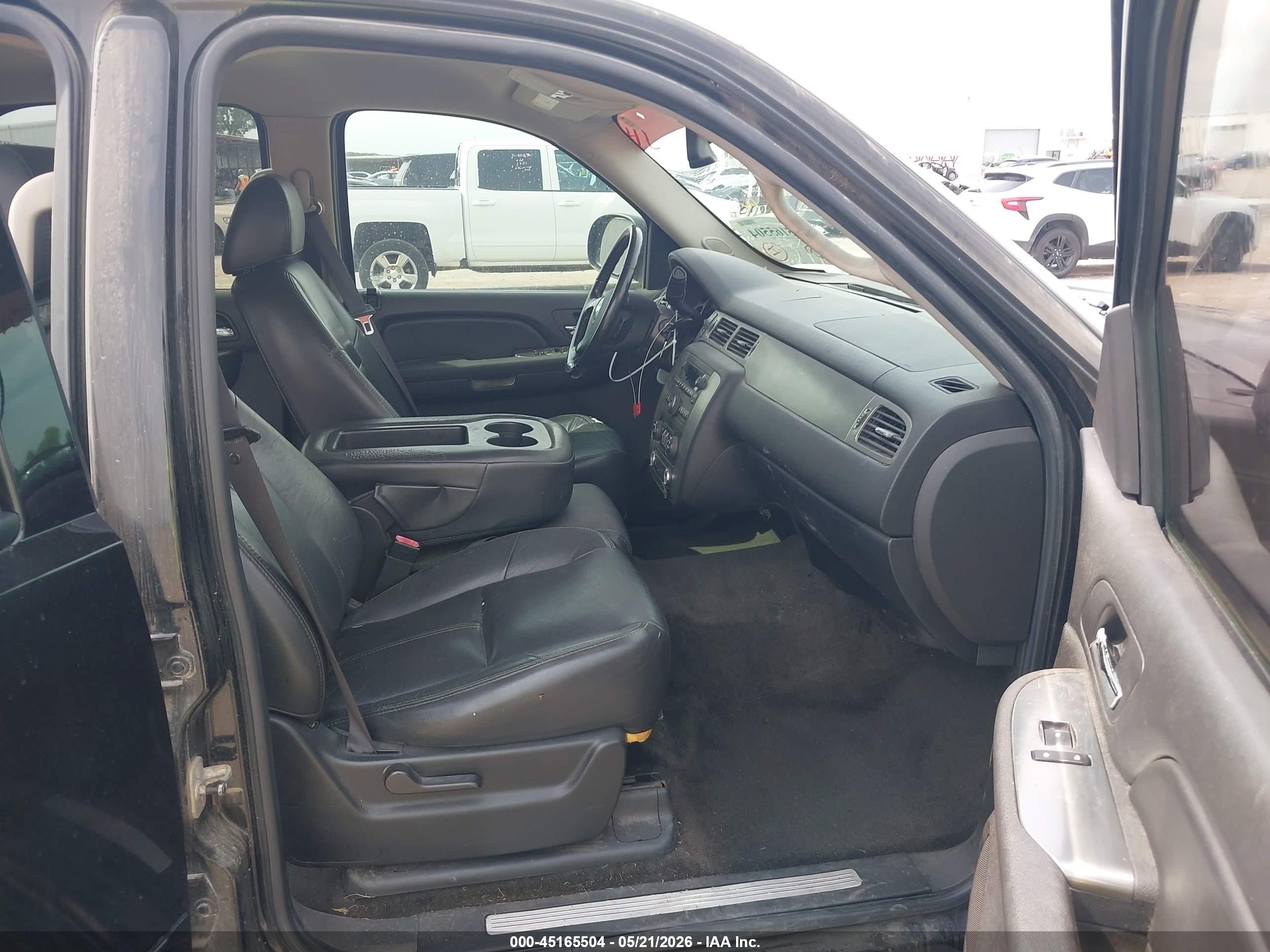 2007 Chevrolet Tahoe Ls Черный vin: 1GNFC13CX7R353954