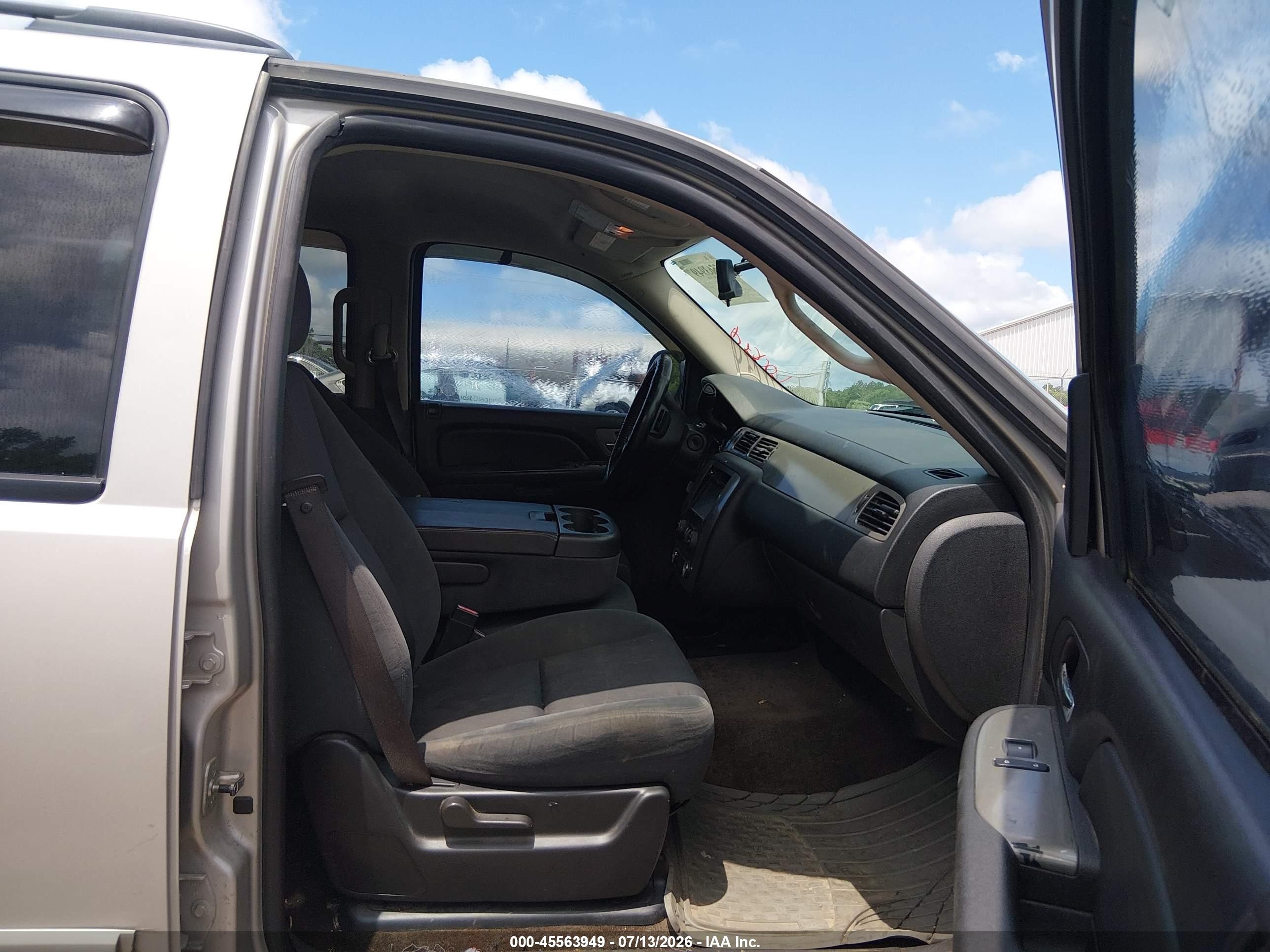 2009 Chevrolet Tahoe Ls Gray vin: 1GNFC13CX9R209808