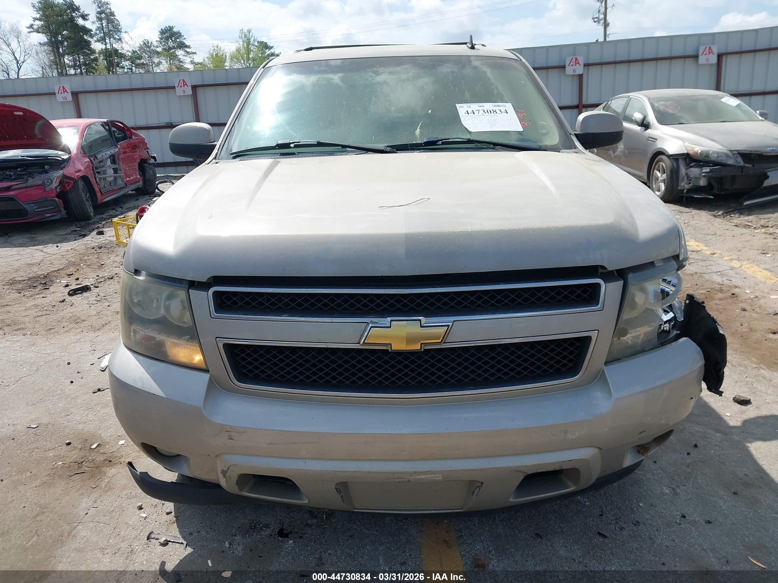 2007 Chevrolet Tahoe Lt Silver vin: 1GNFC13J07J107847