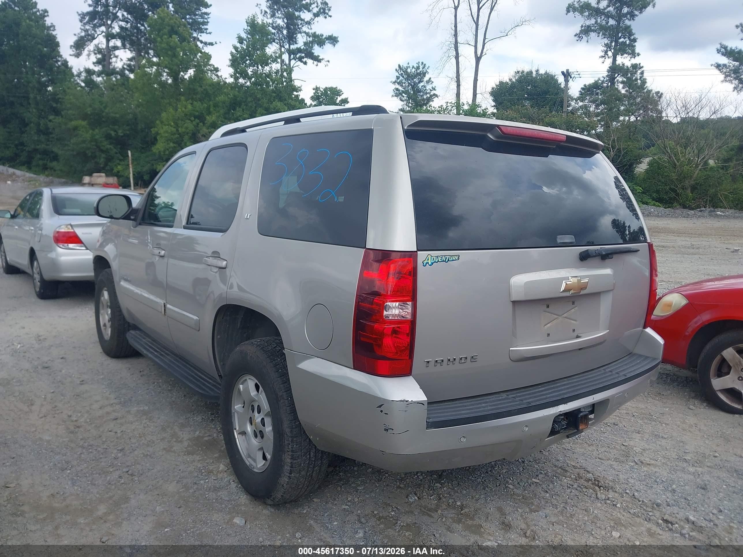 2007 Chevrolet Tahoe Lt Beige vin: 1GNFC13J07J128665