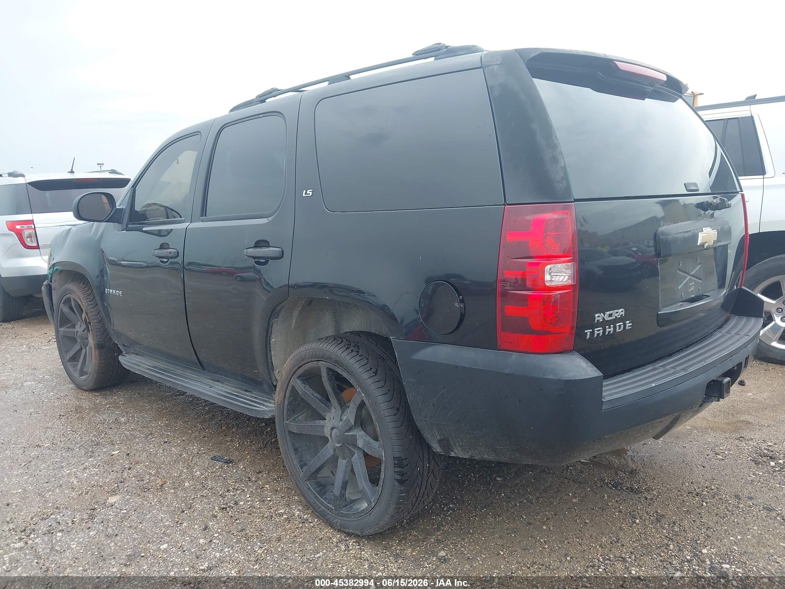 2007 Chevrolet Tahoe Ls Black vin: 1GNFC13J07R127629