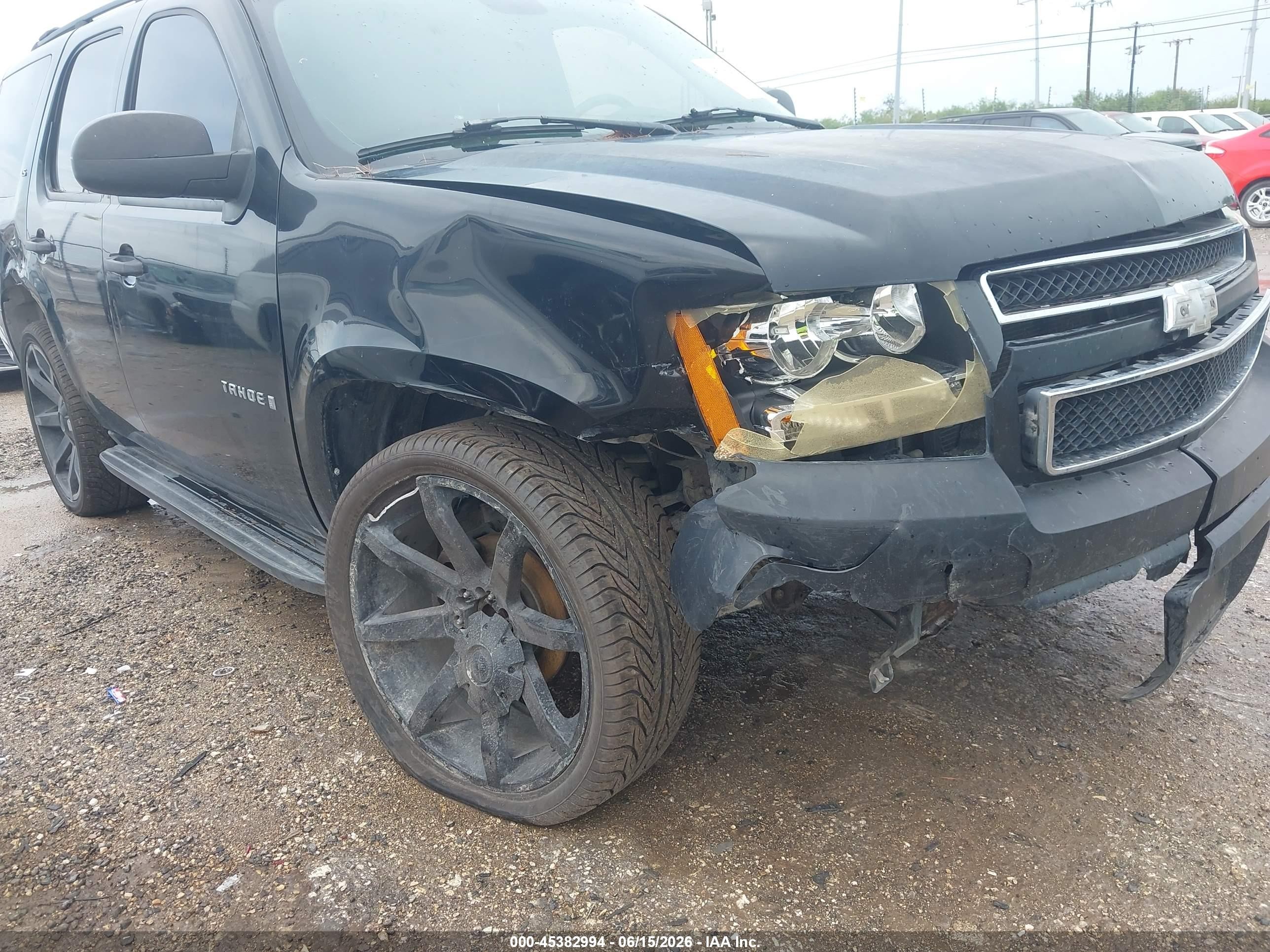 2007 Chevrolet Tahoe Ls Black vin: 1GNFC13J07R127629