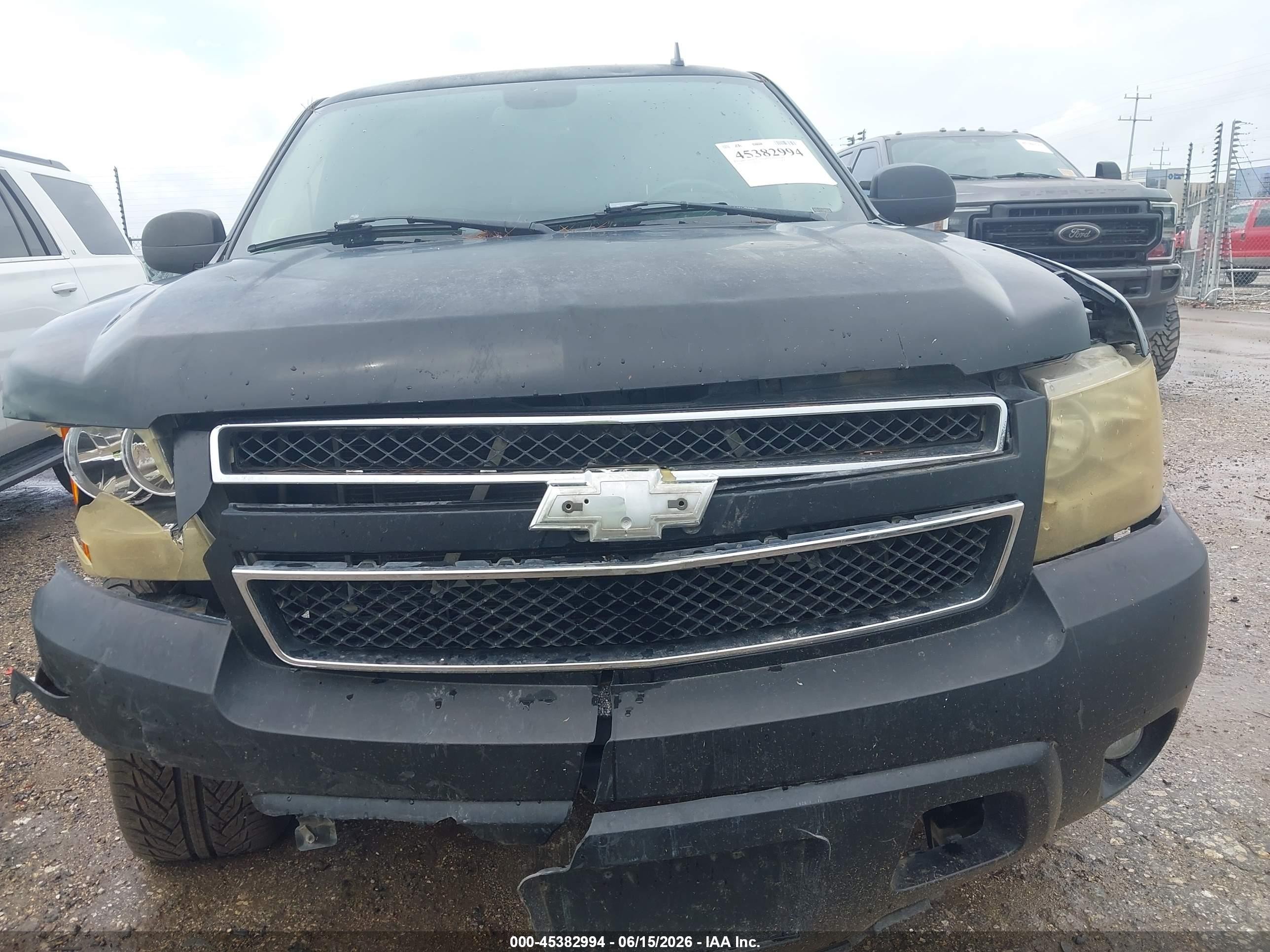2007 Chevrolet Tahoe Ls Black vin: 1GNFC13J07R127629