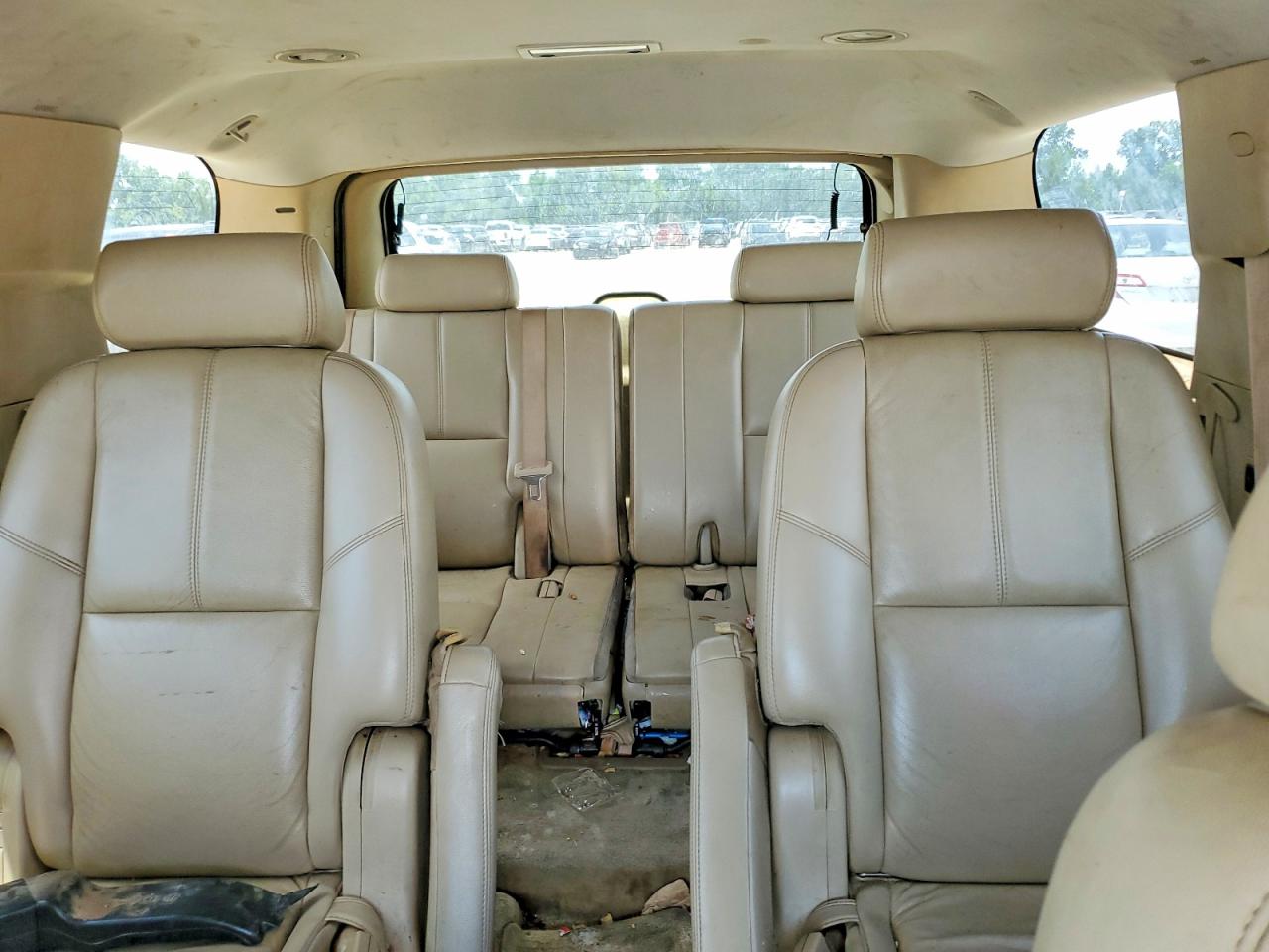 2007 Chevrolet Tahoe C1500 White vin: 1GNFC13J07R164955