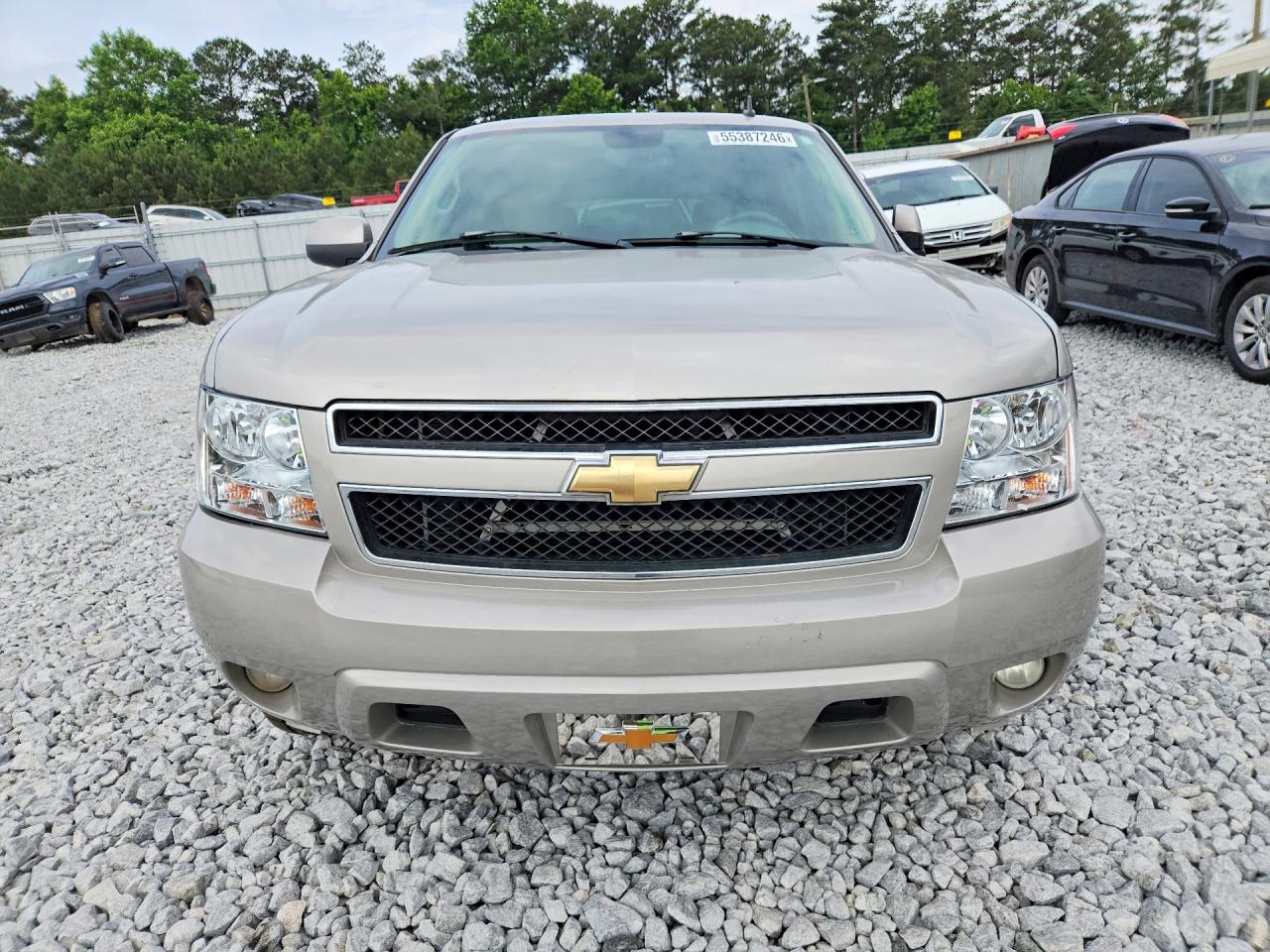 2007 Chevrolet Tahoe C1500 Silver vin: 1GNFC13J17J106187