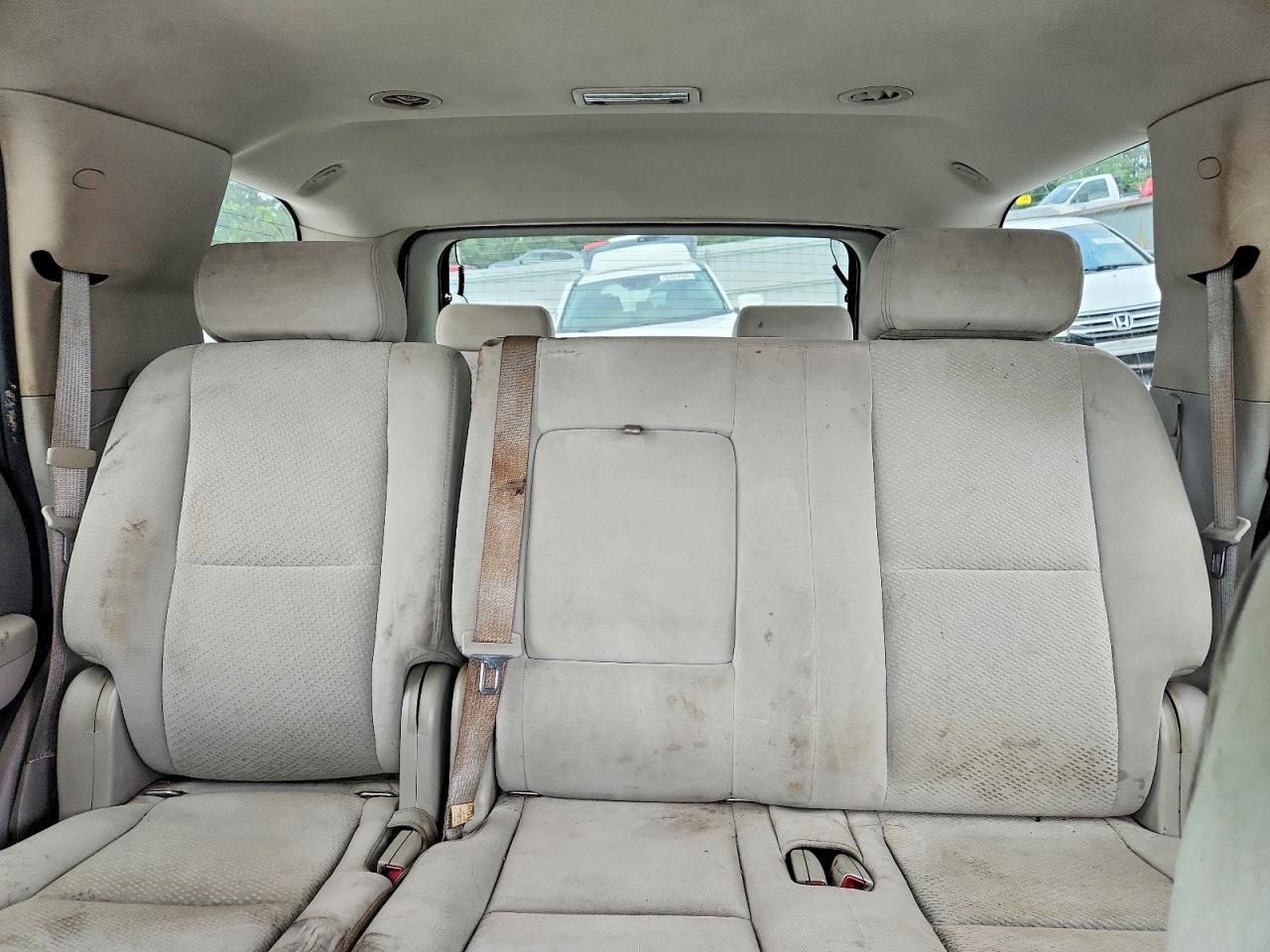 2007 Chevrolet Tahoe C1500 Silver vin: 1GNFC13J17J106187