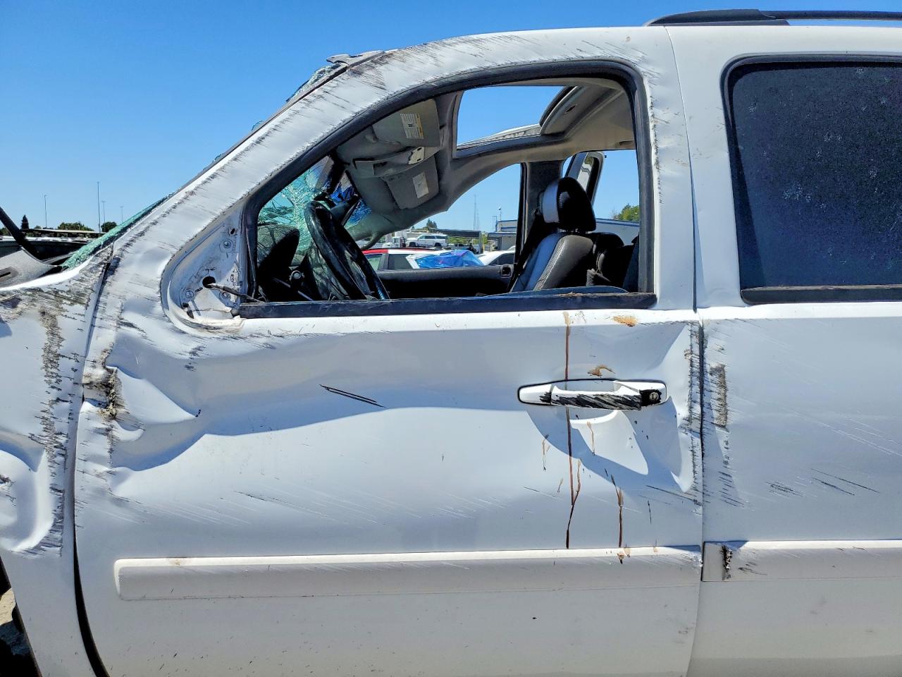 2007 Chevrolet Tahoe C1500 Белый vin: 1GNFC13J17J389450