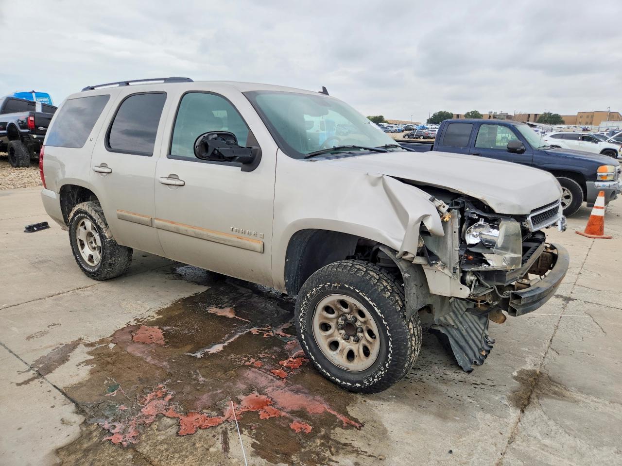 2008 Chevrolet Tahoe C1500 Beige vin: 1GNFC13J18R140889