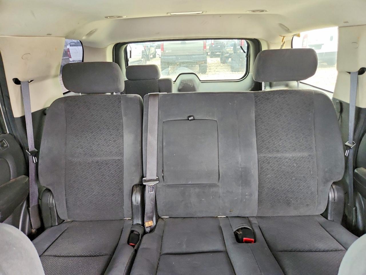 2008 Chevrolet Tahoe C1500 Beige vin: 1GNFC13J18R140889