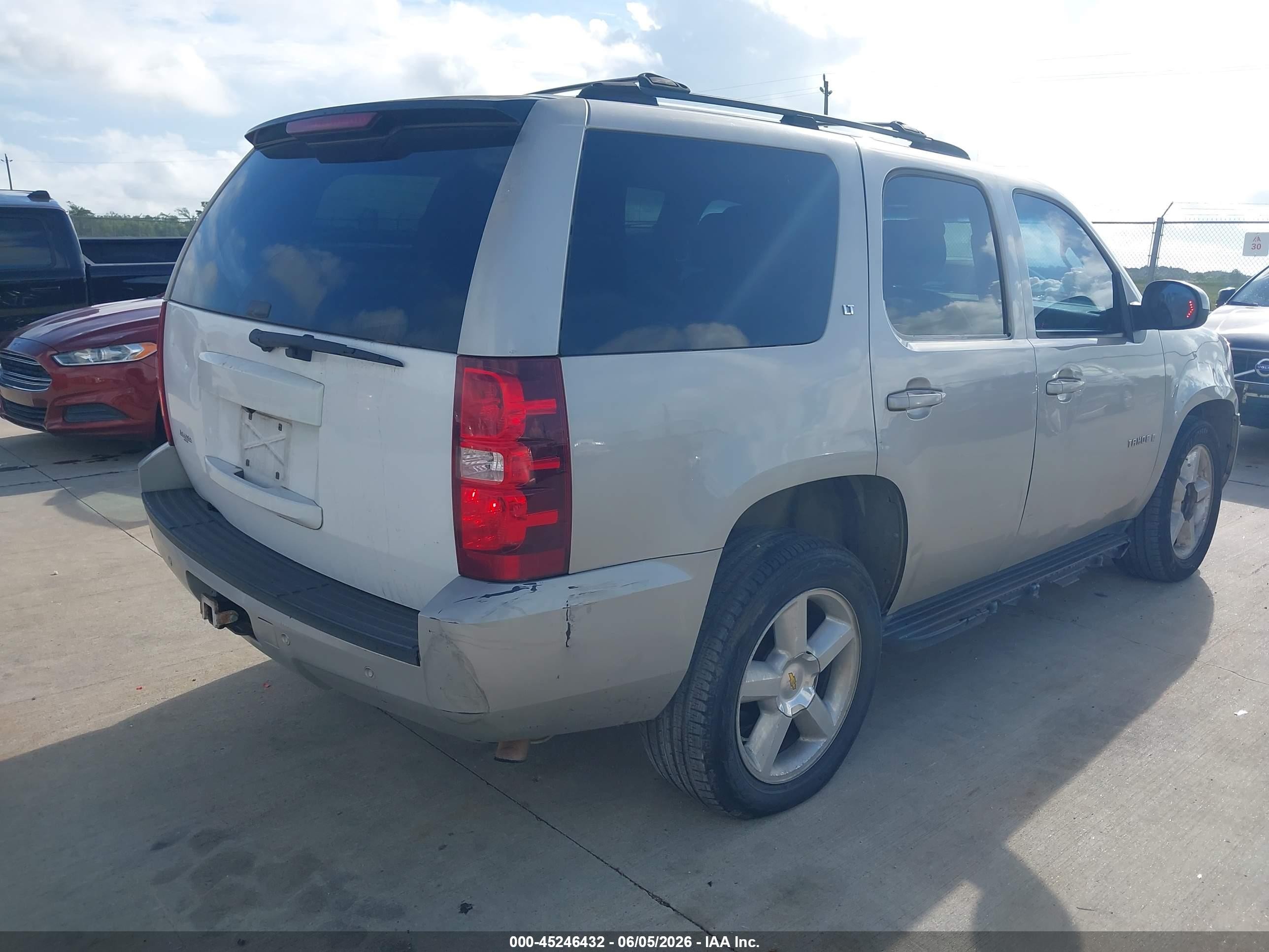 2007 Chevrolet Tahoe Lt Silver vin: 1GNFC13J27R120309