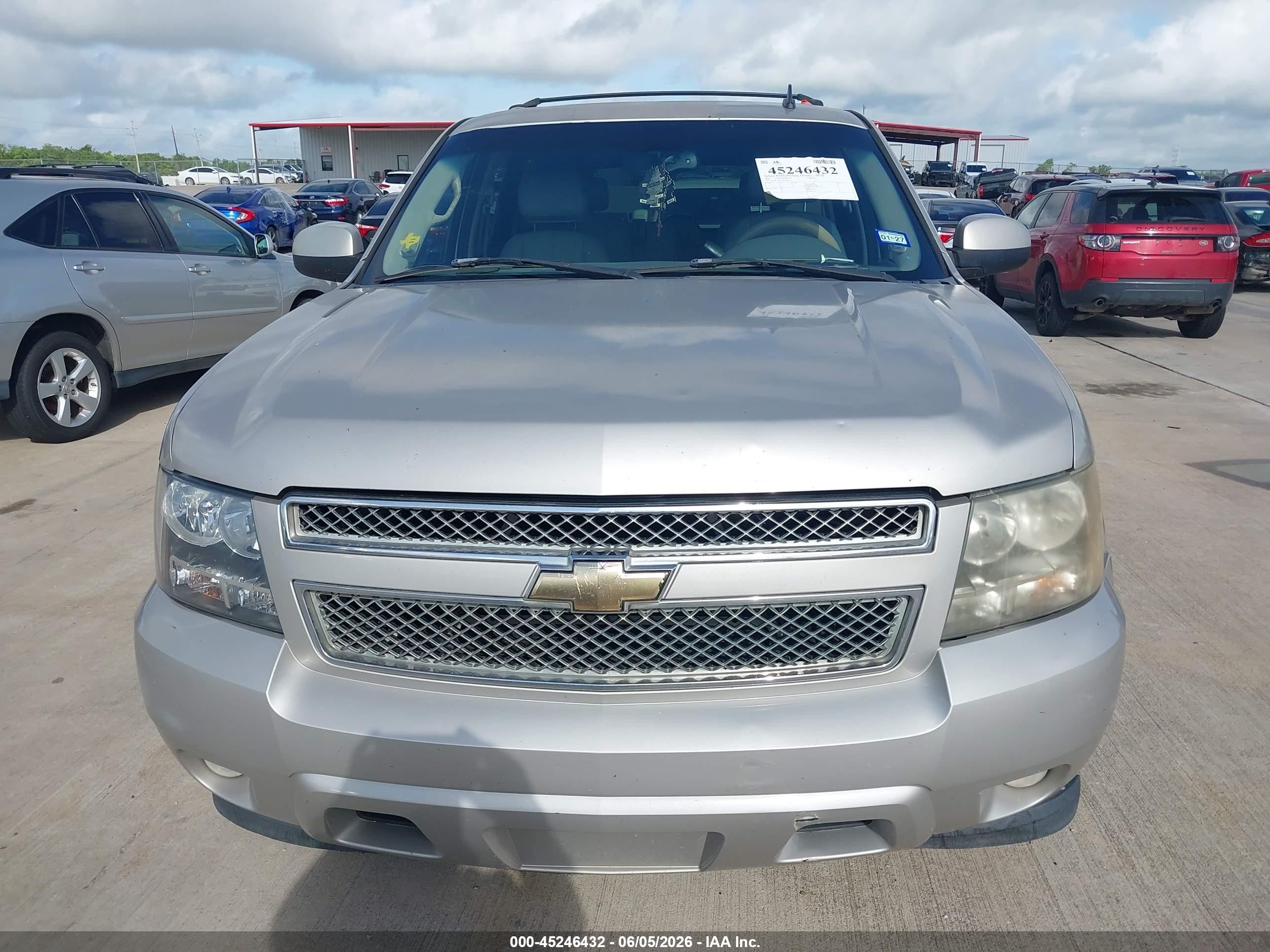 2007 Chevrolet Tahoe Lt Silver vin: 1GNFC13J27R120309