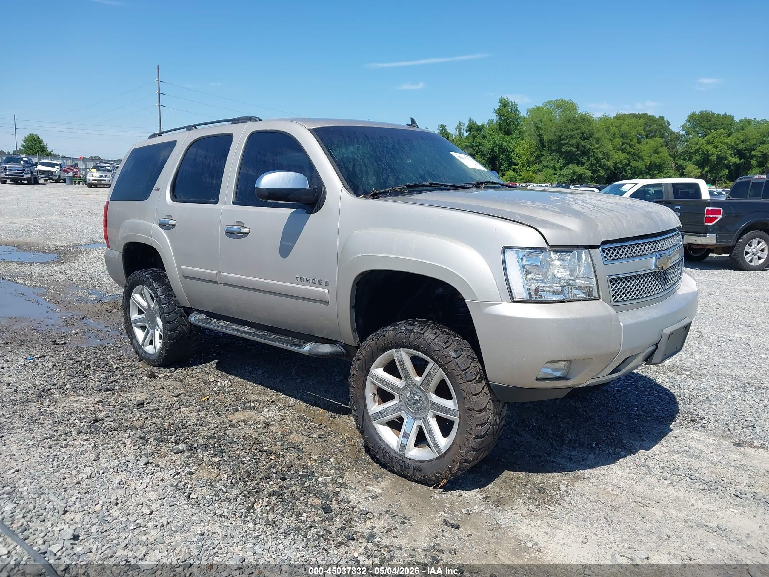 2007 Chevrolet Tahoe Lt Silver vin: 1GNFC13J27R424417