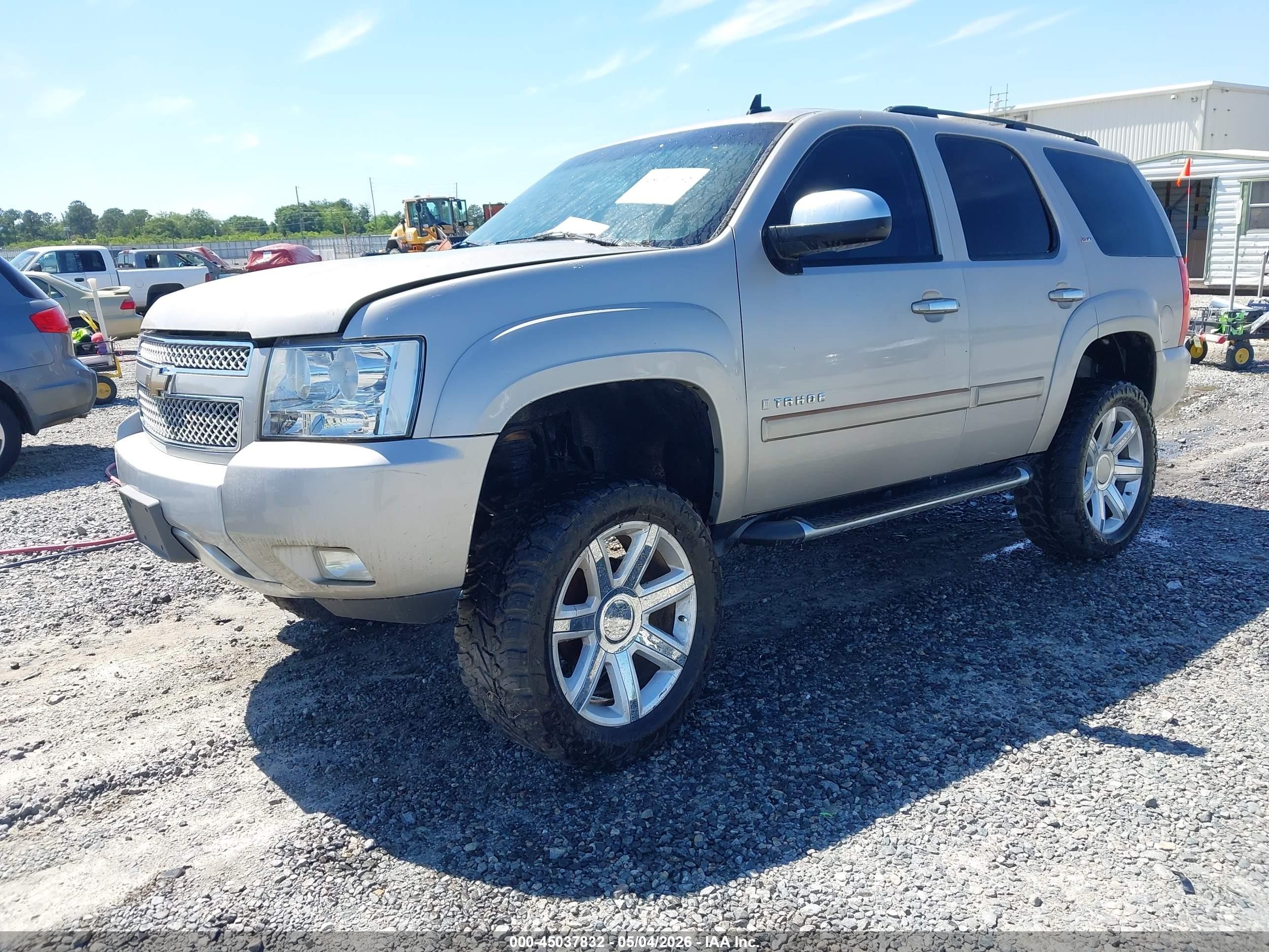 2007 Chevrolet Tahoe Lt Silver vin: 1GNFC13J27R424417